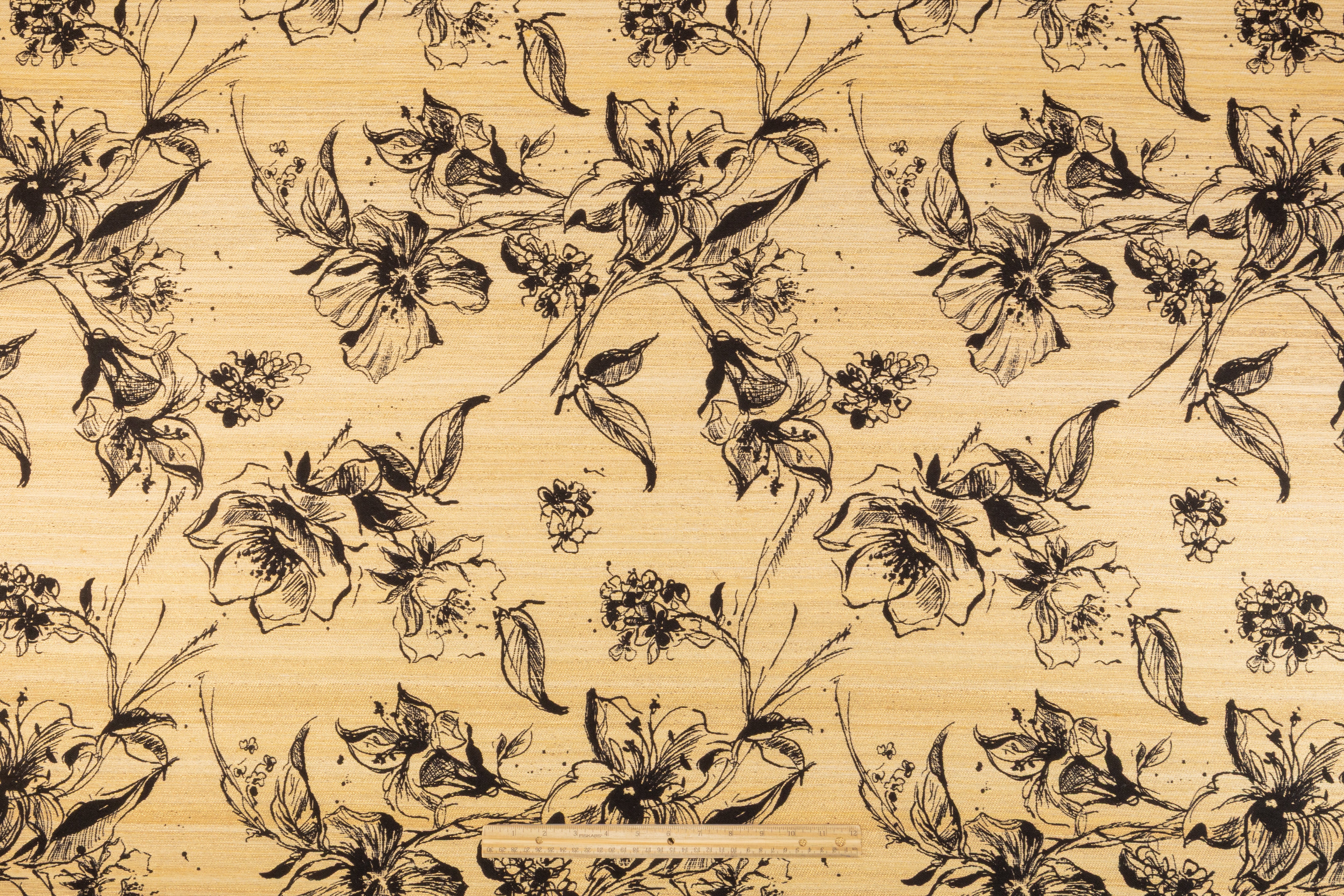 Emanuel Ungaro - Floral Italian Silk Cotton Brocade - Beige / Black / Gold