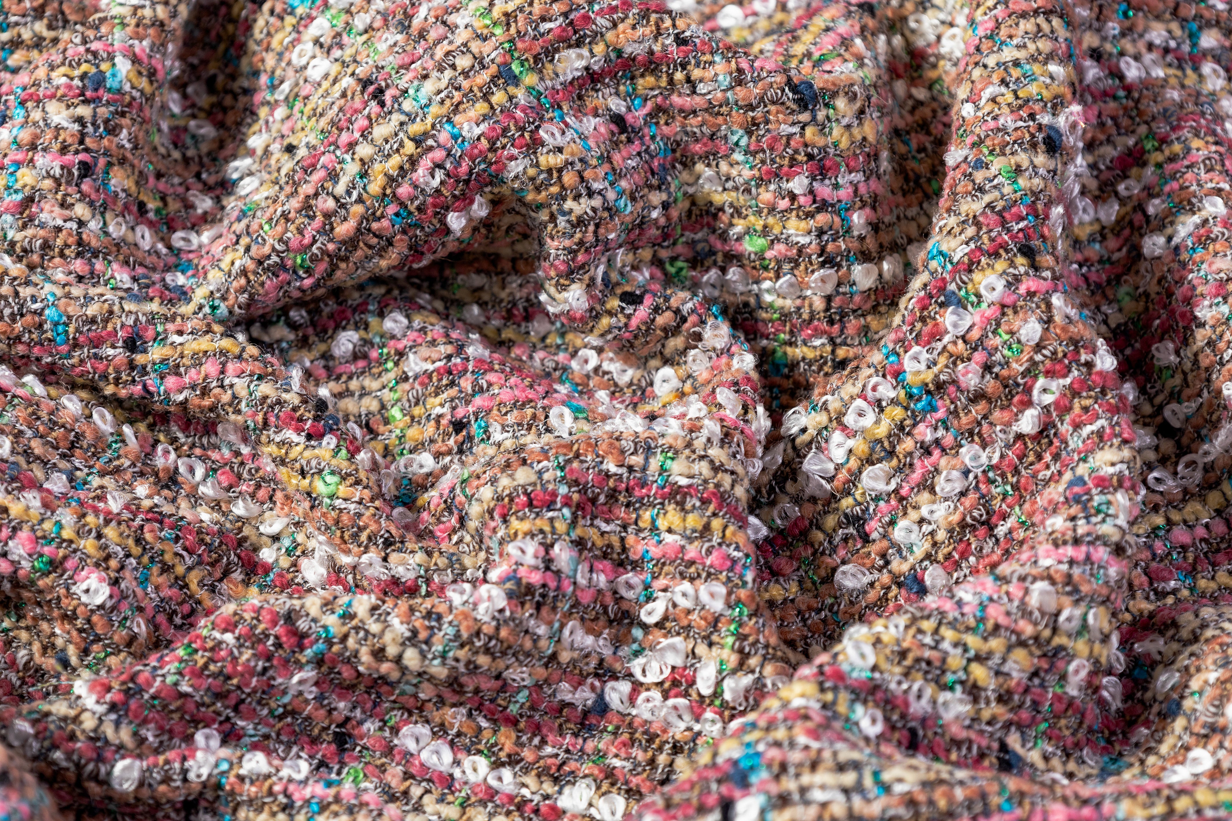 Valentino - Wool Blend Italian Tweed Boucle - Pink