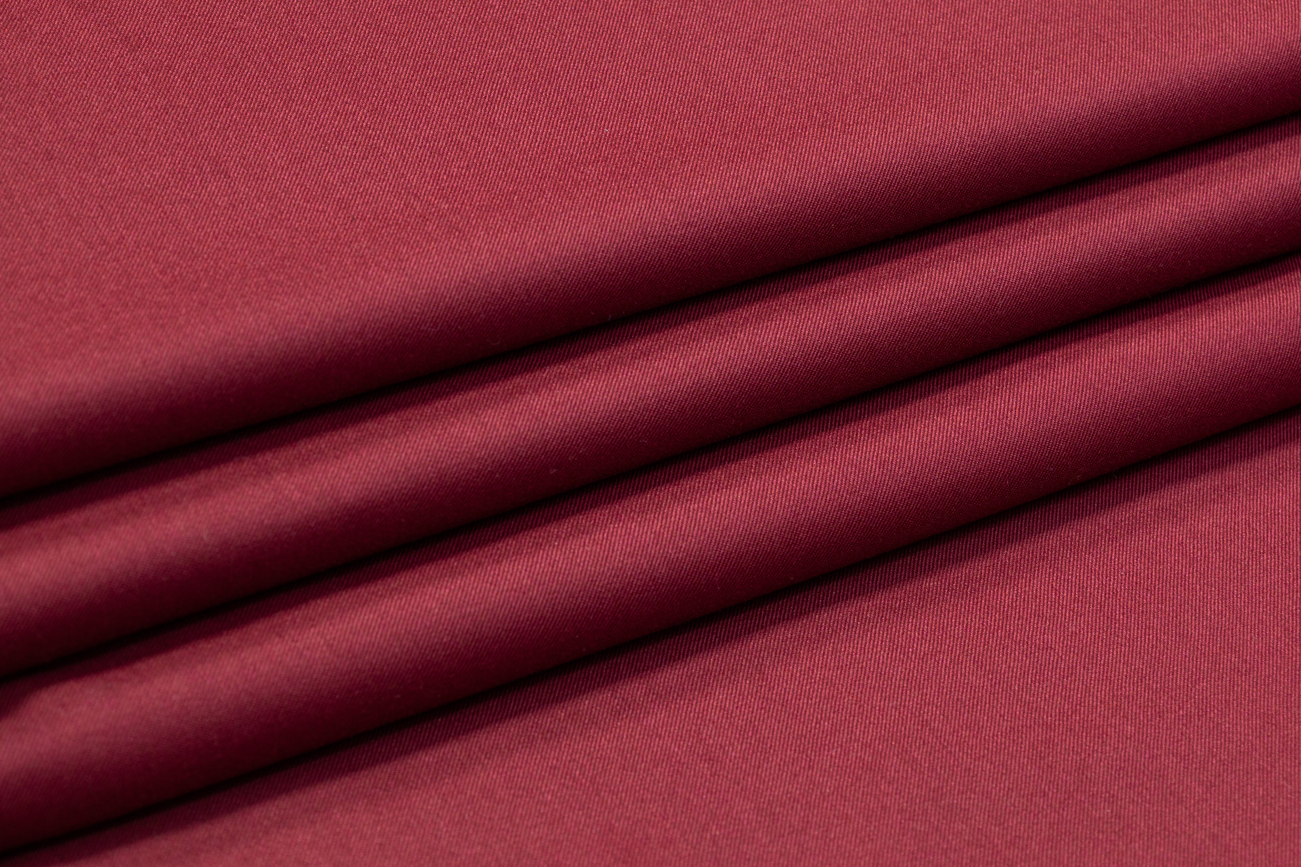 Ferla - Italian Wool Blend Twill Suiting - Burgundy