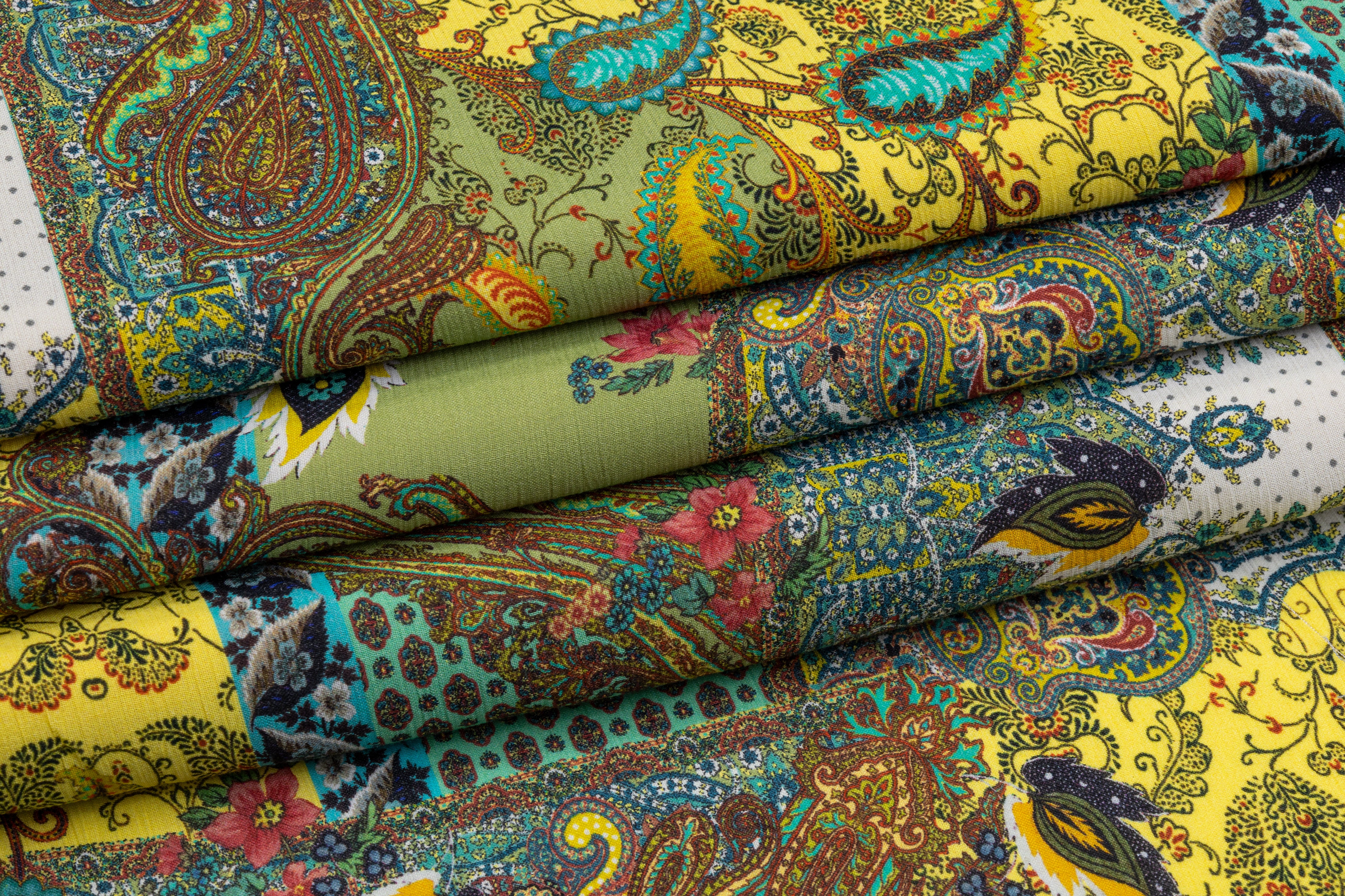 Paisley Italian Viscose Crepe De Chine - Multicolor