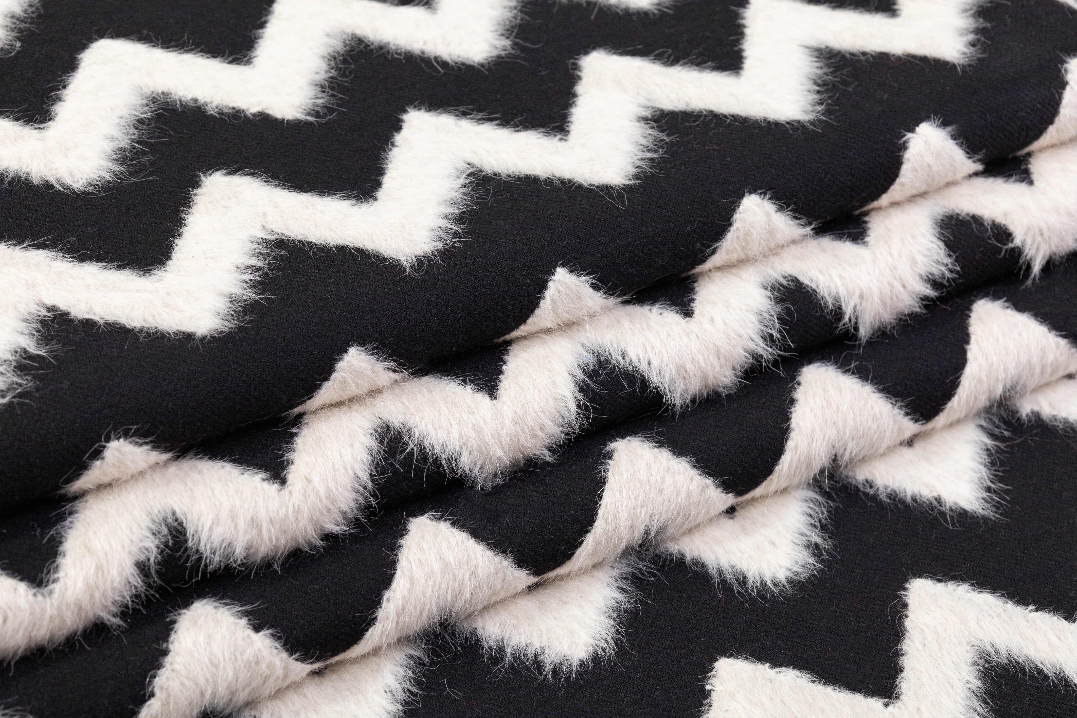 Carnet - Italian Chevron Wool Tricotine - Black / Off White