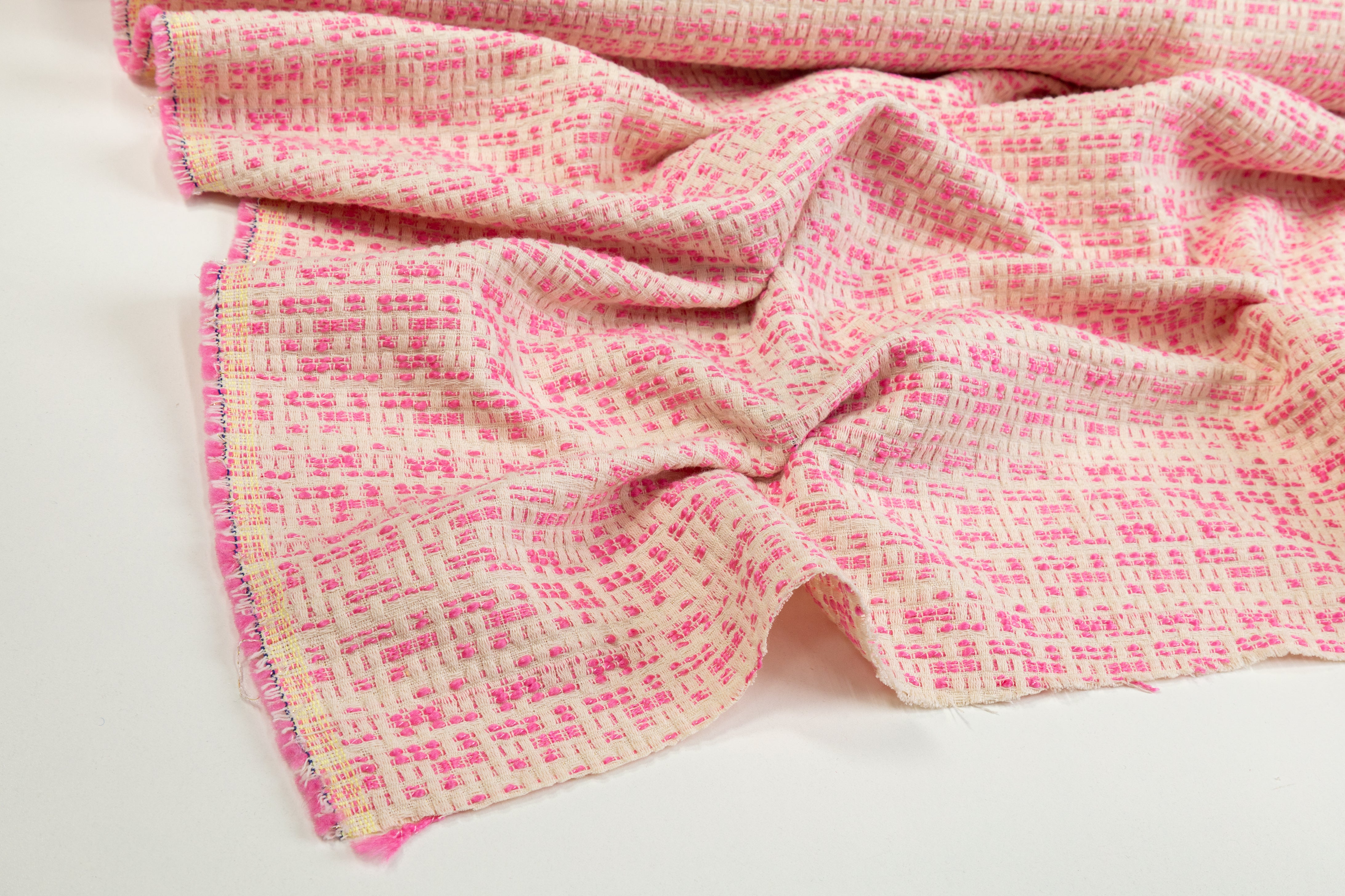 Poly Rayon Tweed - White / Pink