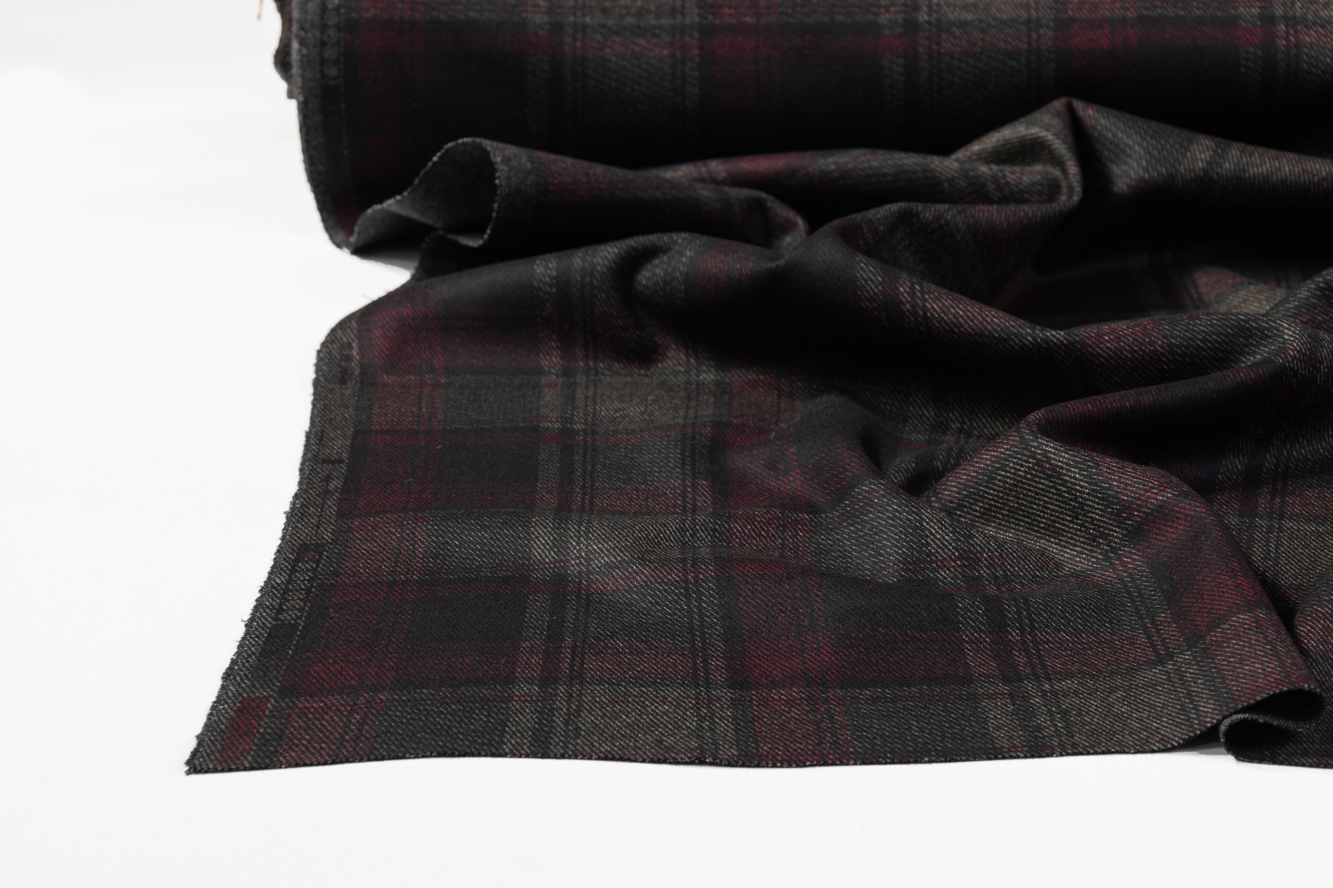 Plaid Printed Knit - Burgundy / Black / Gray