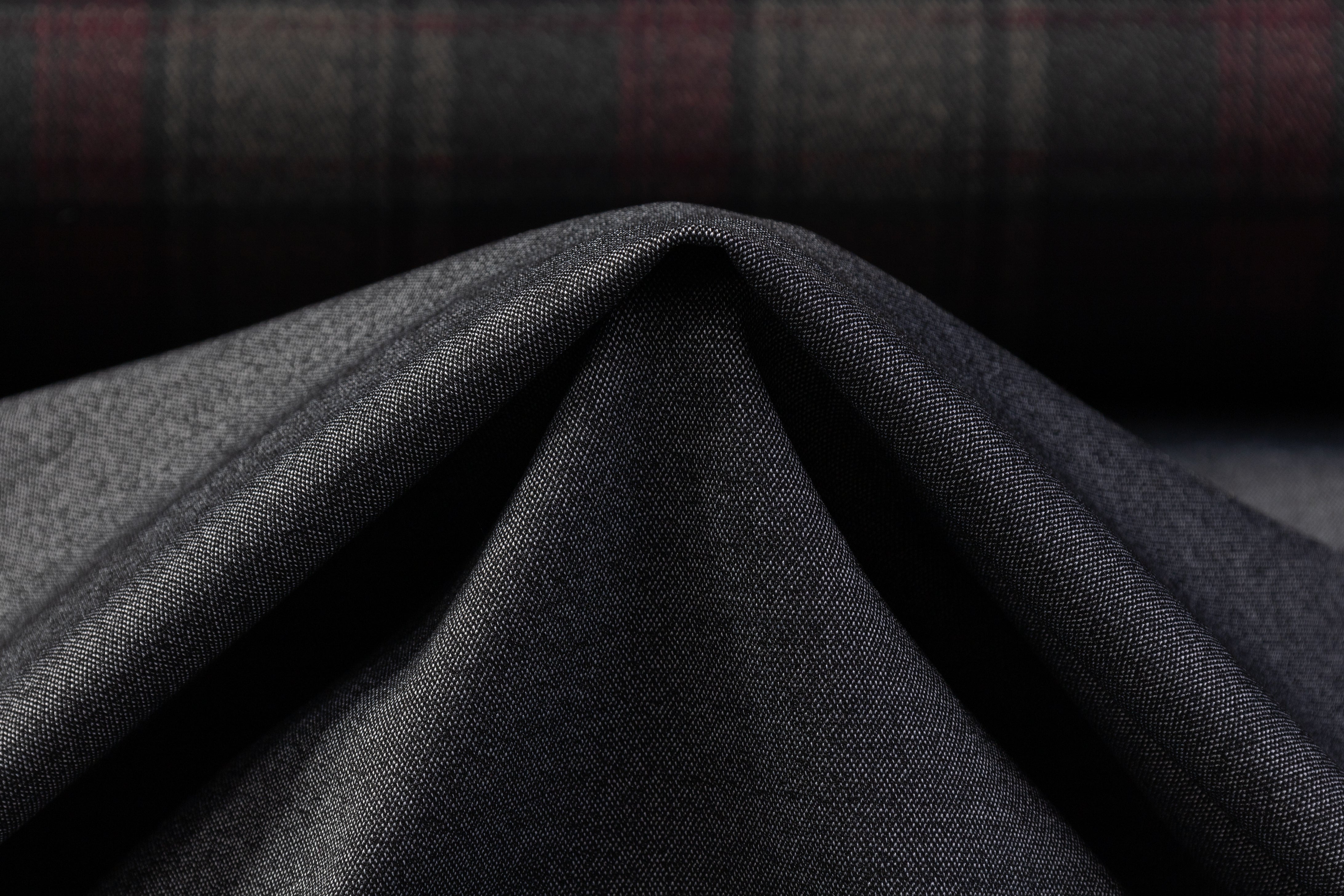 Plaid Printed Knit - Burgundy / Black / Gray