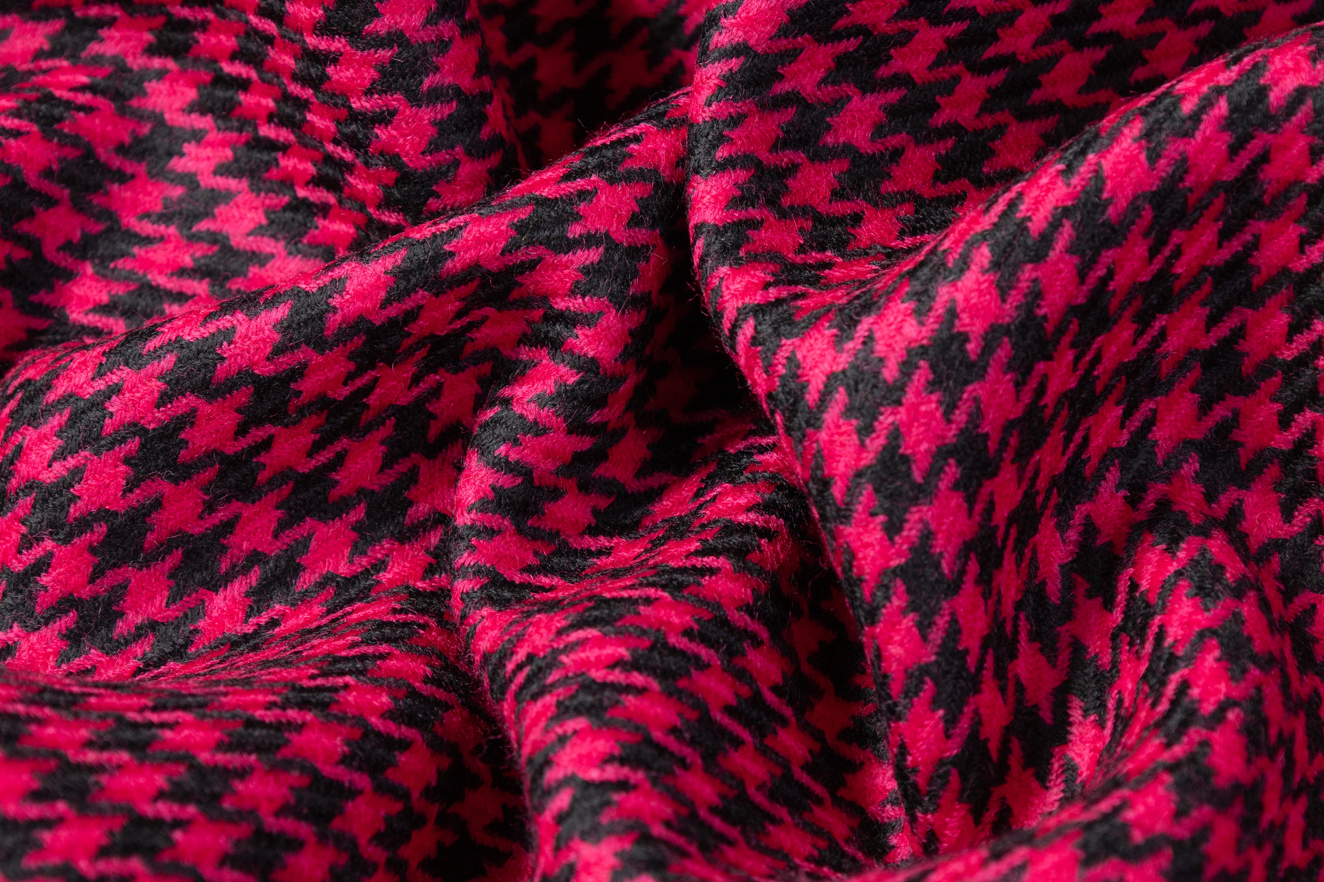 Houndstooth Italian Wool Suiting - Raspberry / Black