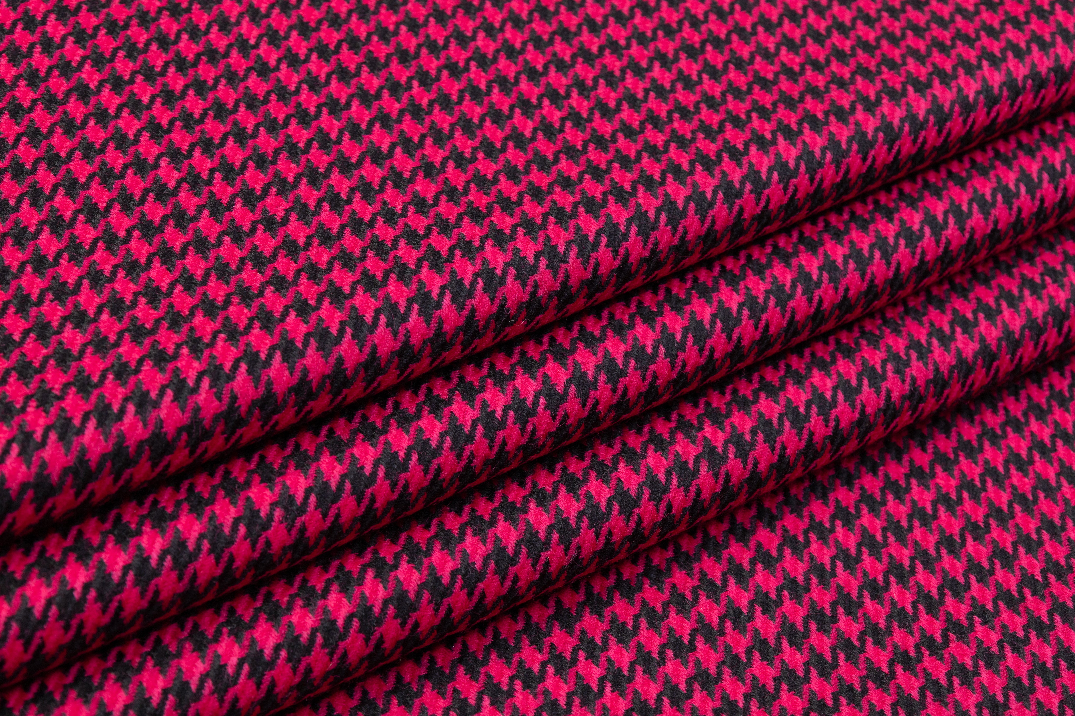 Houndstooth Italian Wool Suiting - Raspberry / Black