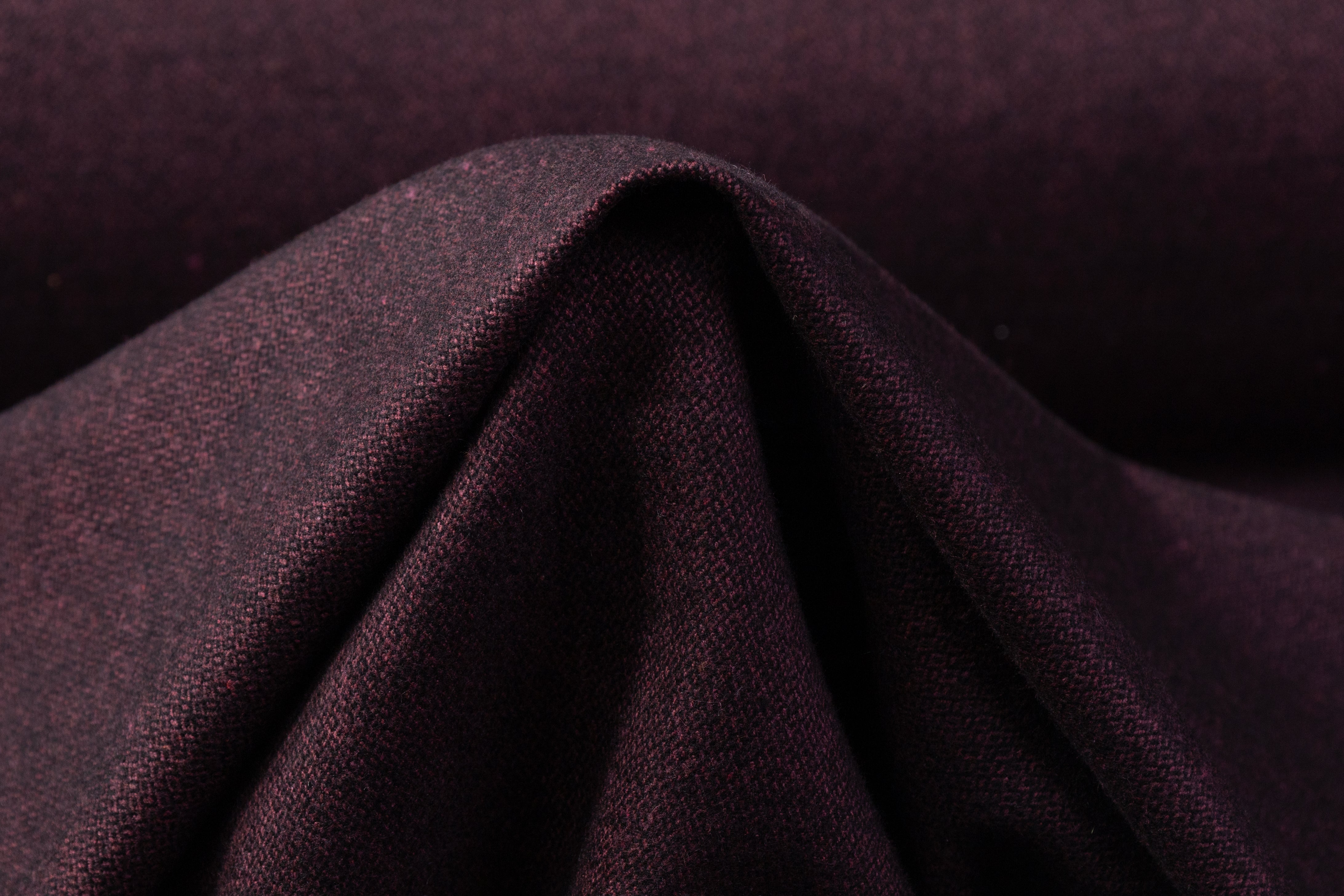 Caccioppoli - Micro Pattern Cotton Flannel Suiting - Wine / Black