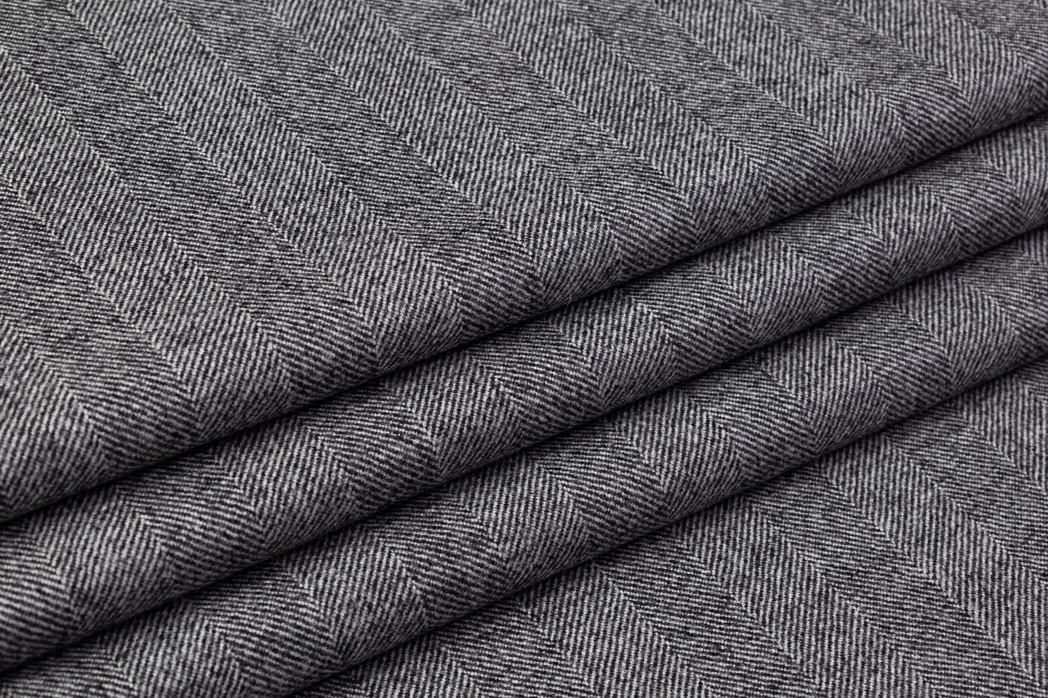 Loro Piana - Herringbone Italian Wool Suiting - Charcoal Gray