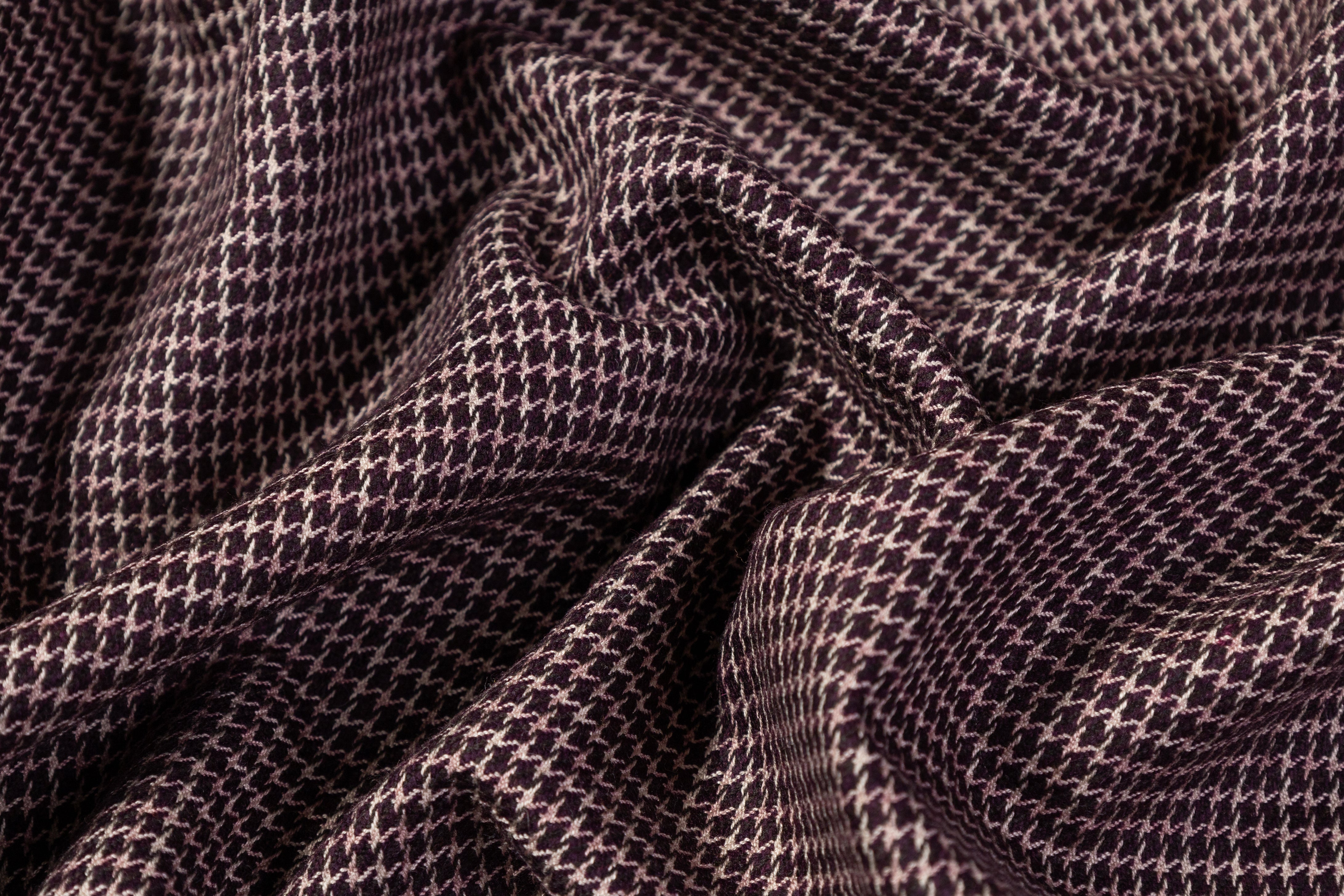 Micro Houndstooth Italian Cotton Wool Suiting - Burgundy