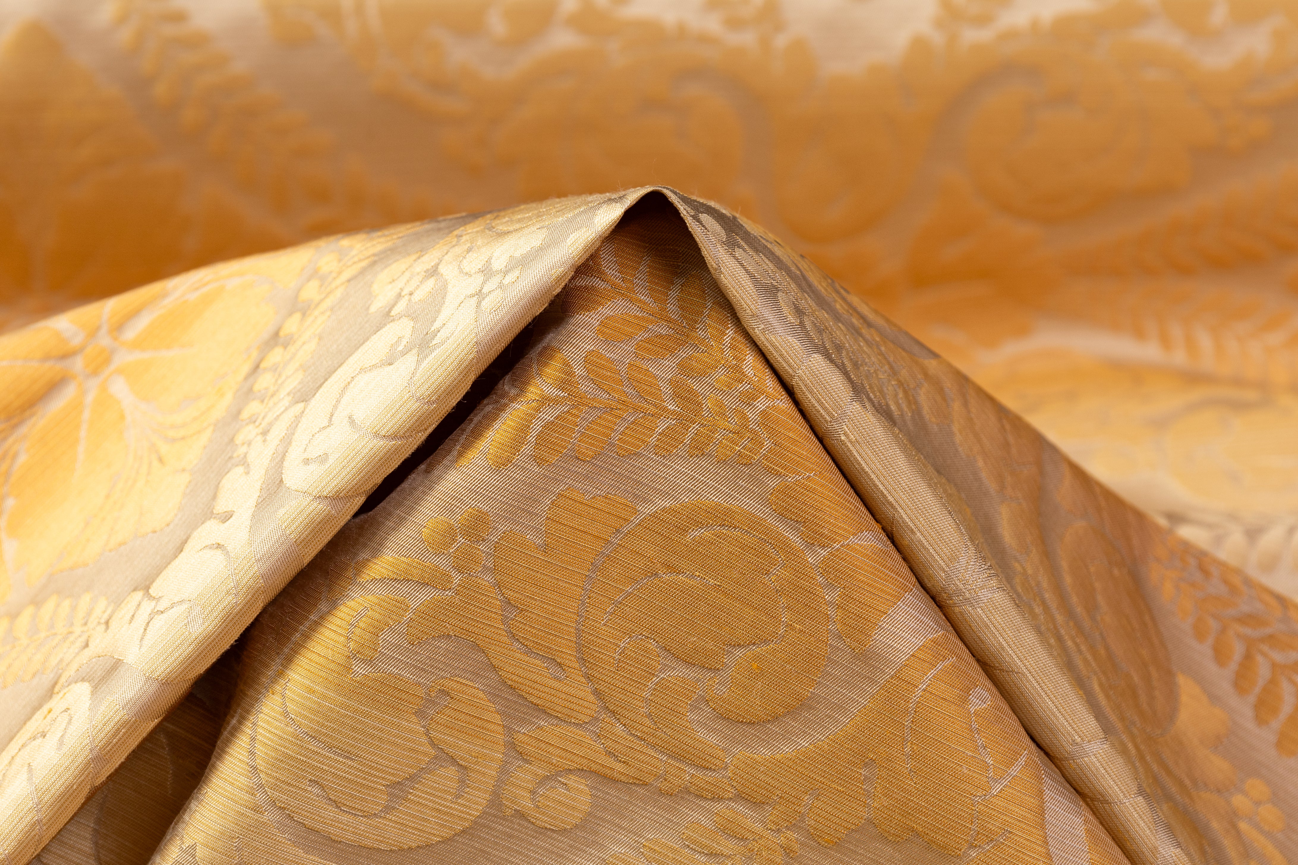 Gradient Damask Italian Silk Blend Brocade - Gold