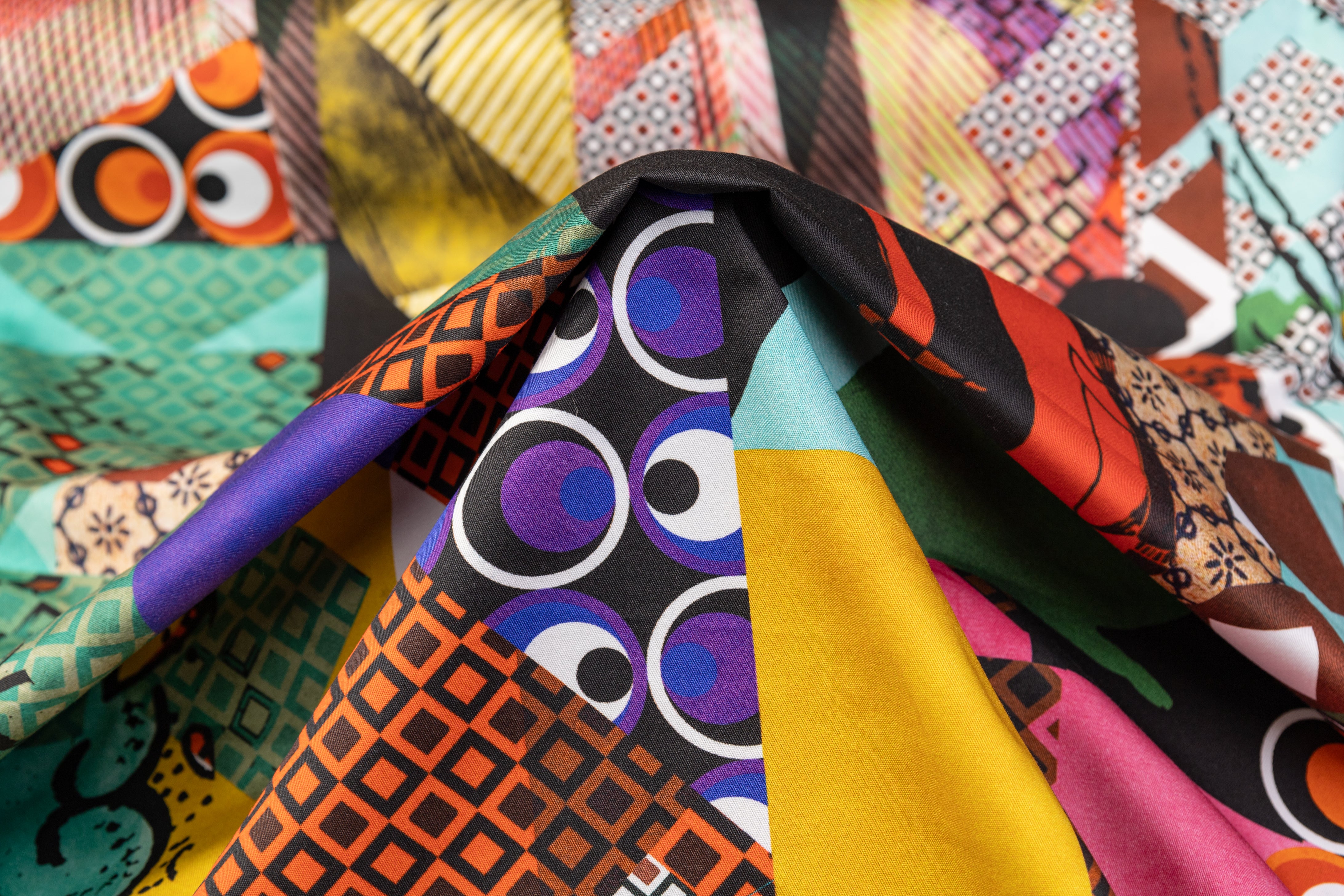 Contemporary Design Italian Cotton Sateen - Multicolor