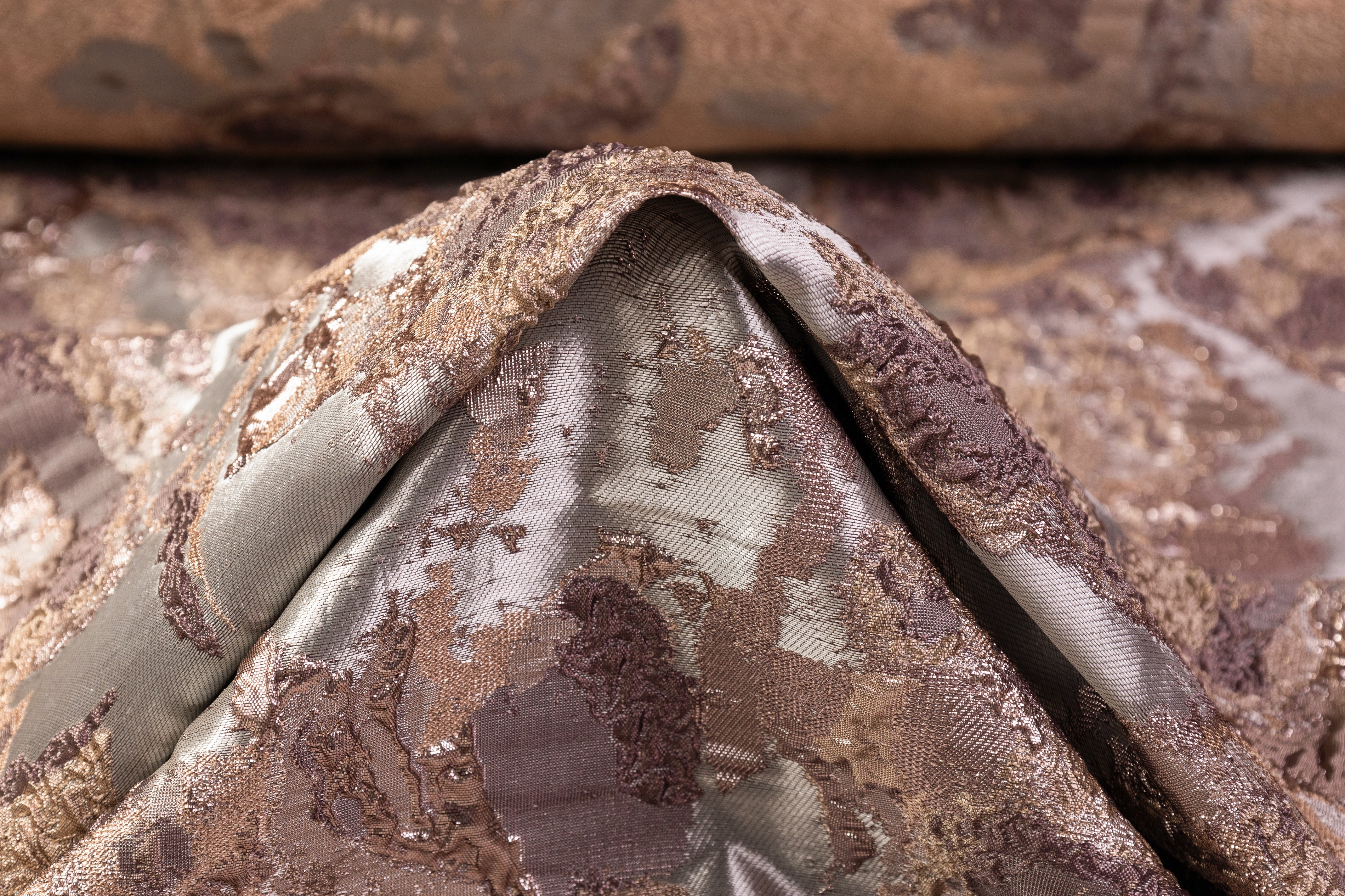 Abstract Metallic Cloqué Brocade - Mauve / Taupe