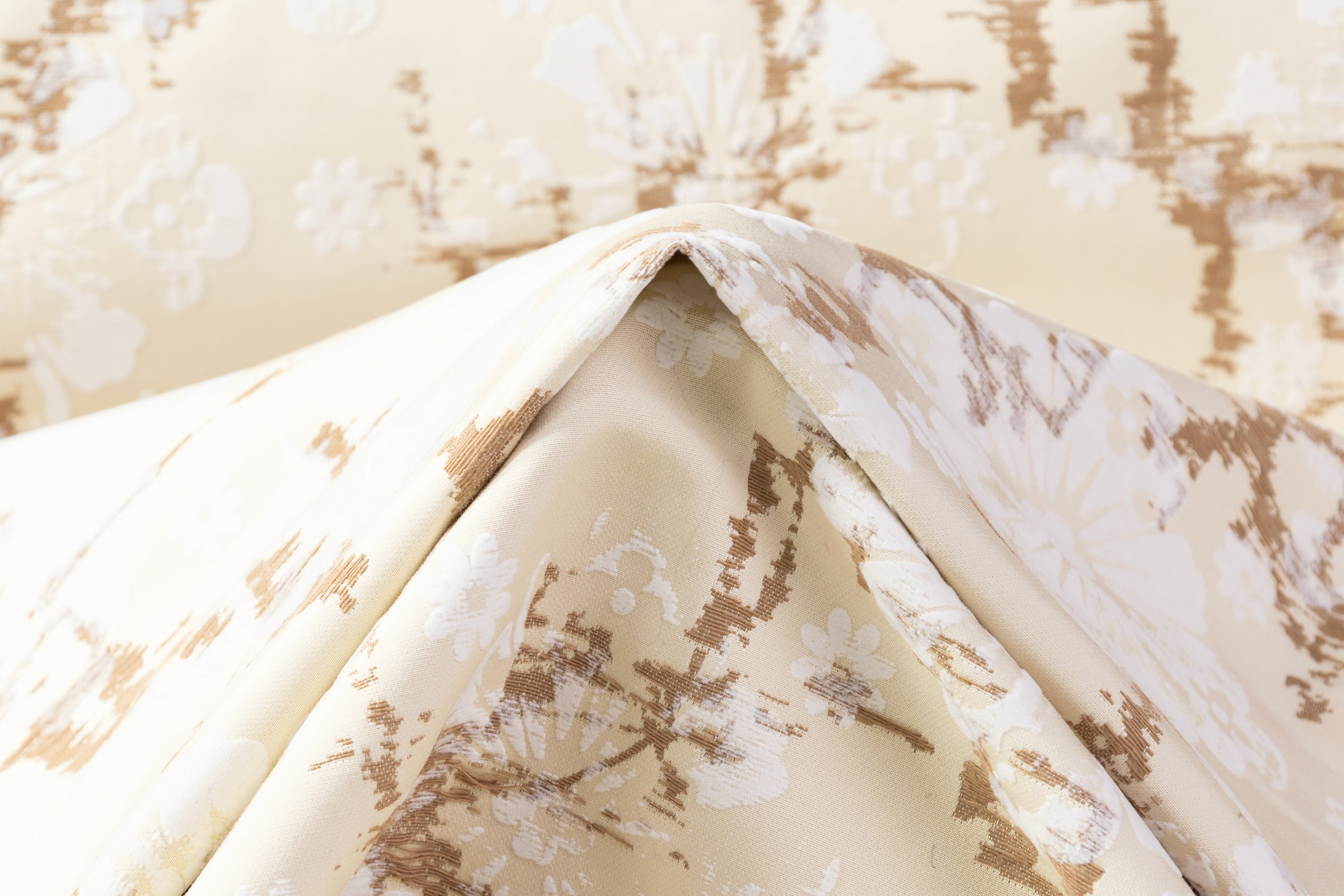 Alexander McQueen - Floral Italian Brocade - Beige / Cream / White