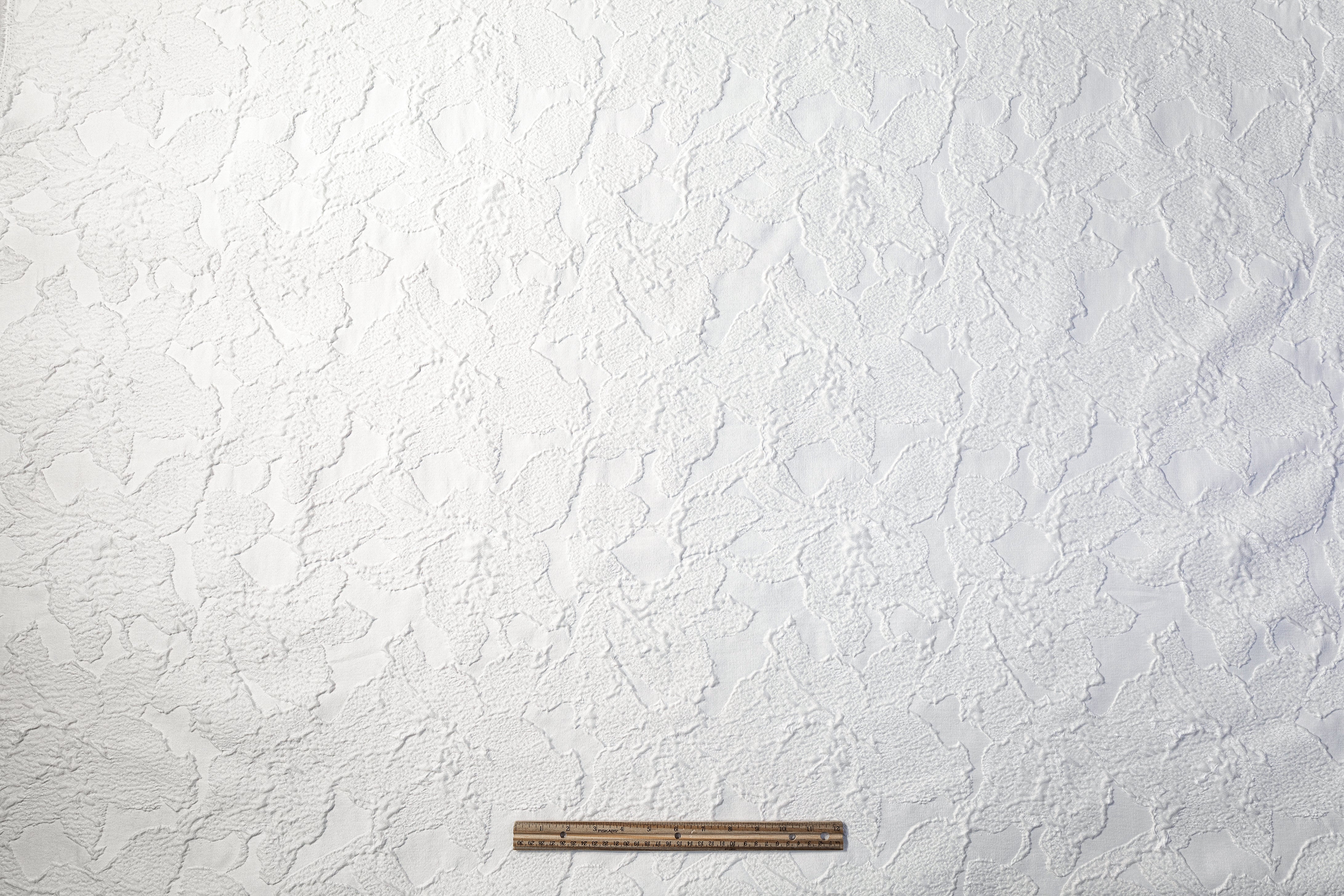 Abstract Cloqué Brocade - White