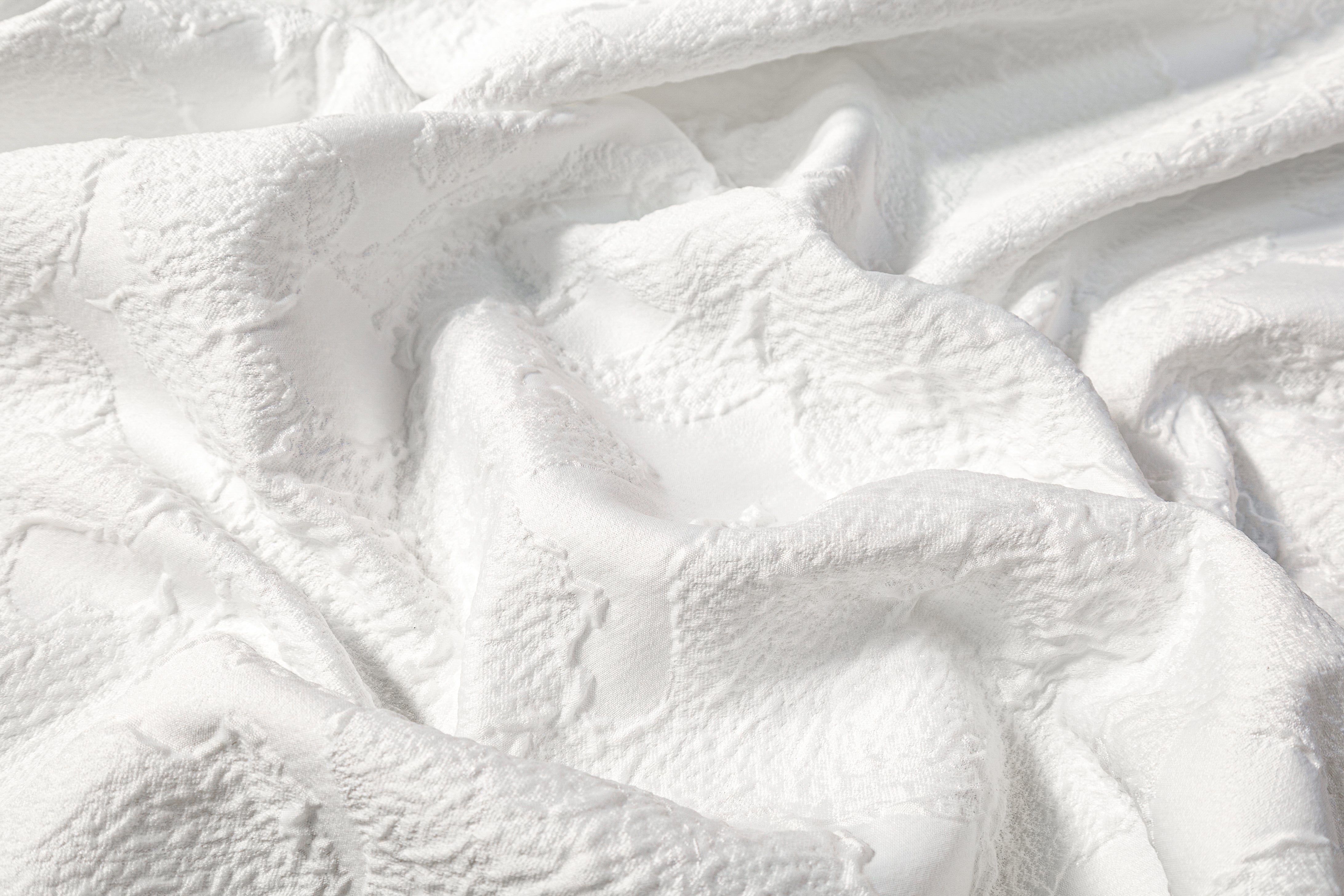 Abstract Cloqué Brocade - White
