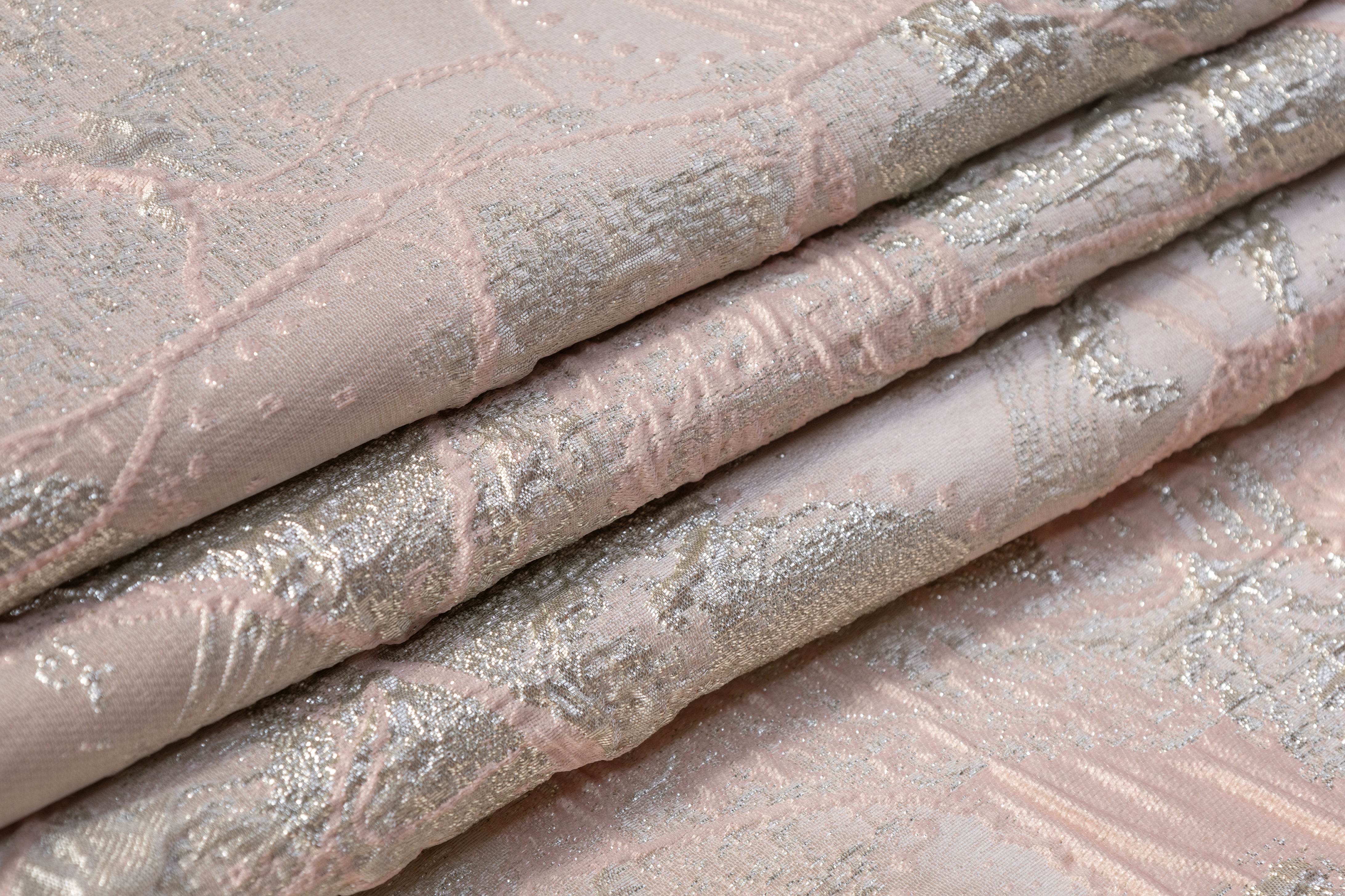 Abstract Metallic Cloqué Brocade - Pink / Platinum