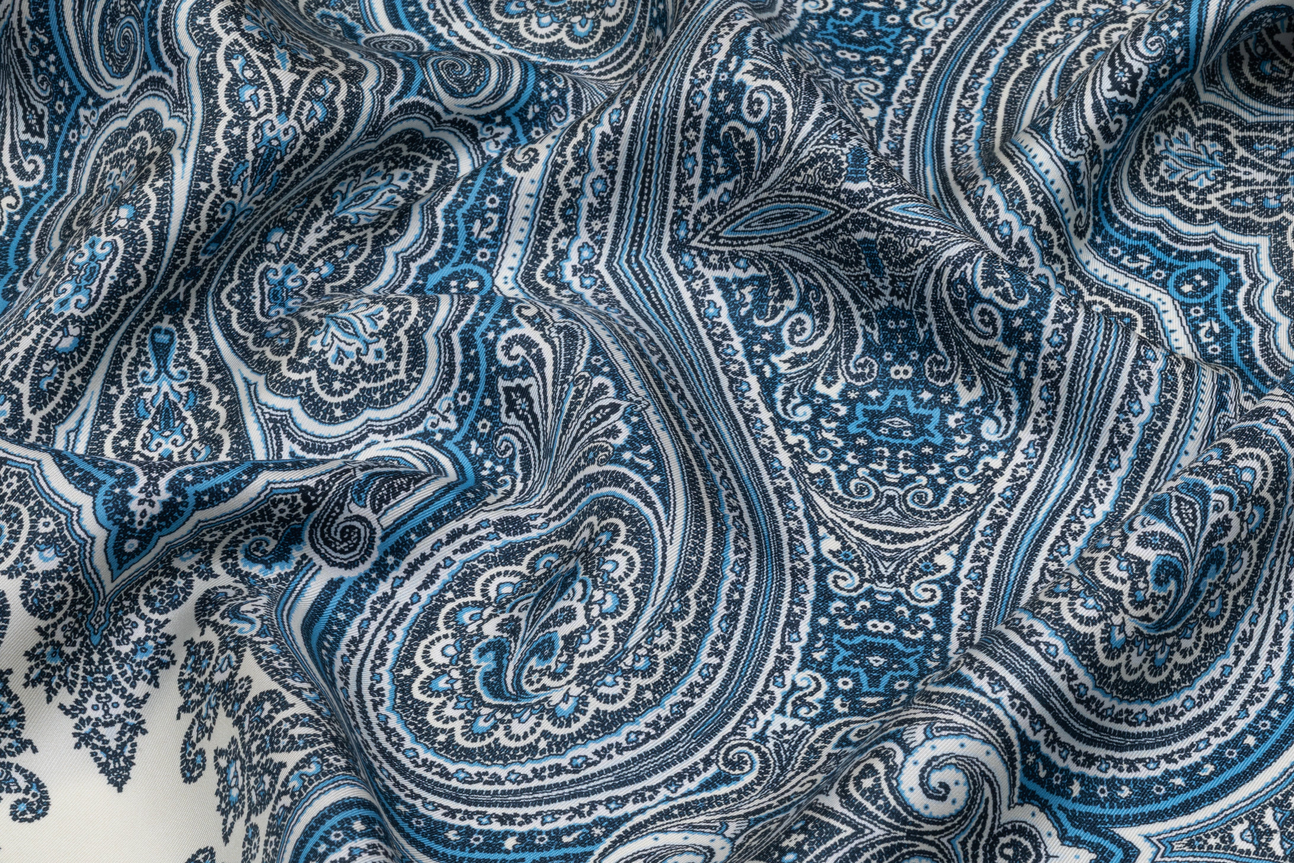 Paisley Italian Silk Twill - Blue / Ivory