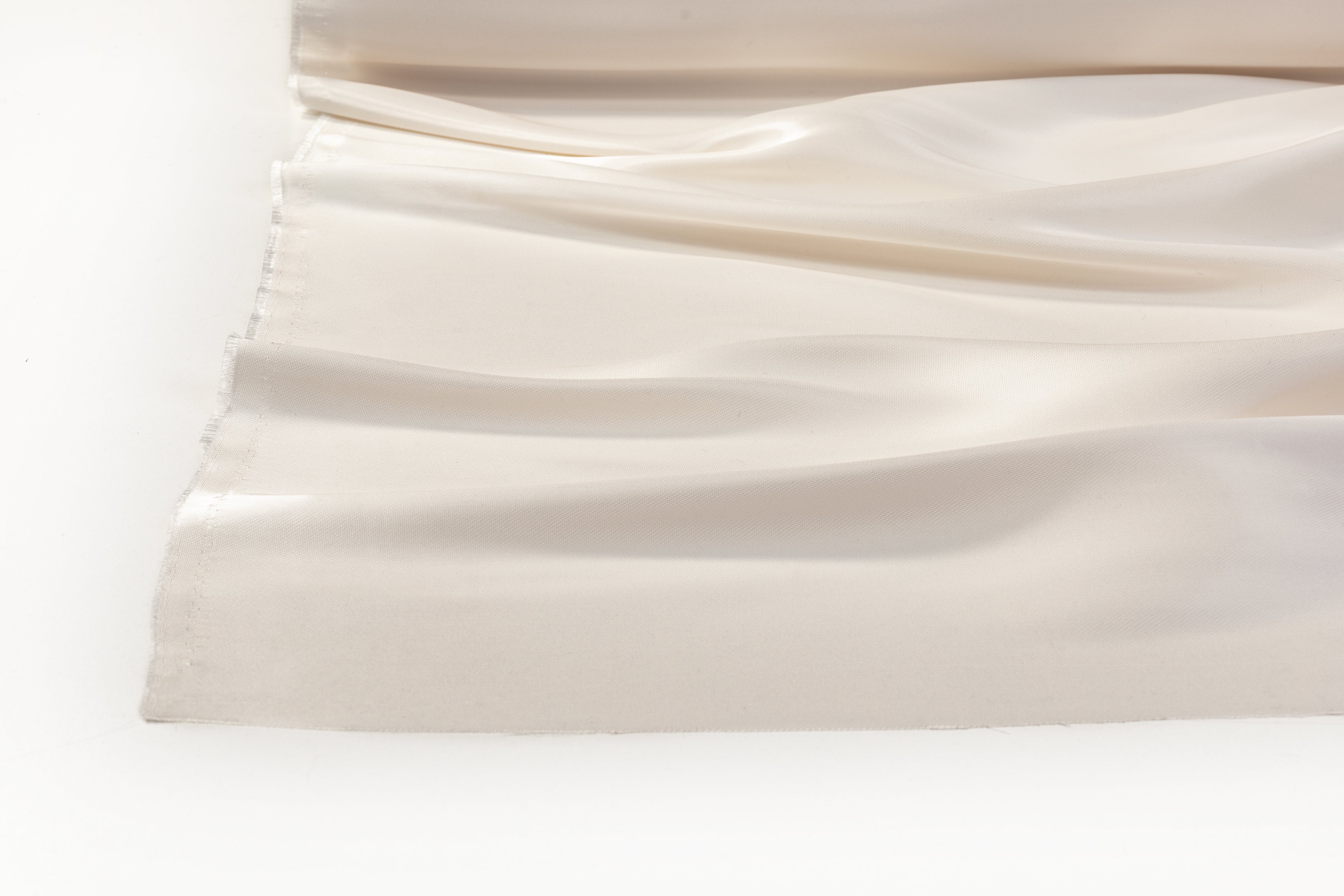 Italian Liquid Satin Lamé - Ivory