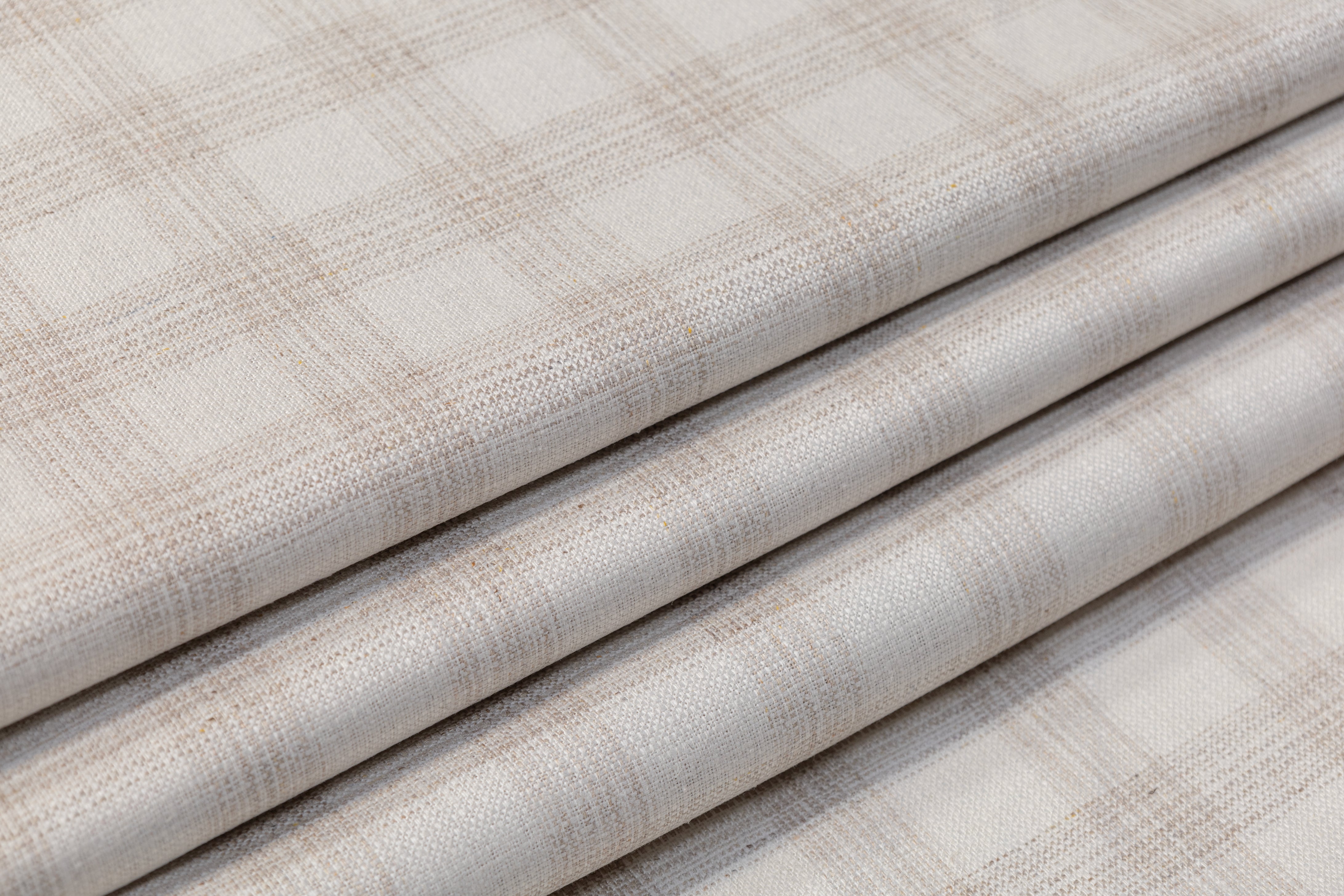 Agnona - Pure Italian Silk Suiting - Off White / Beige