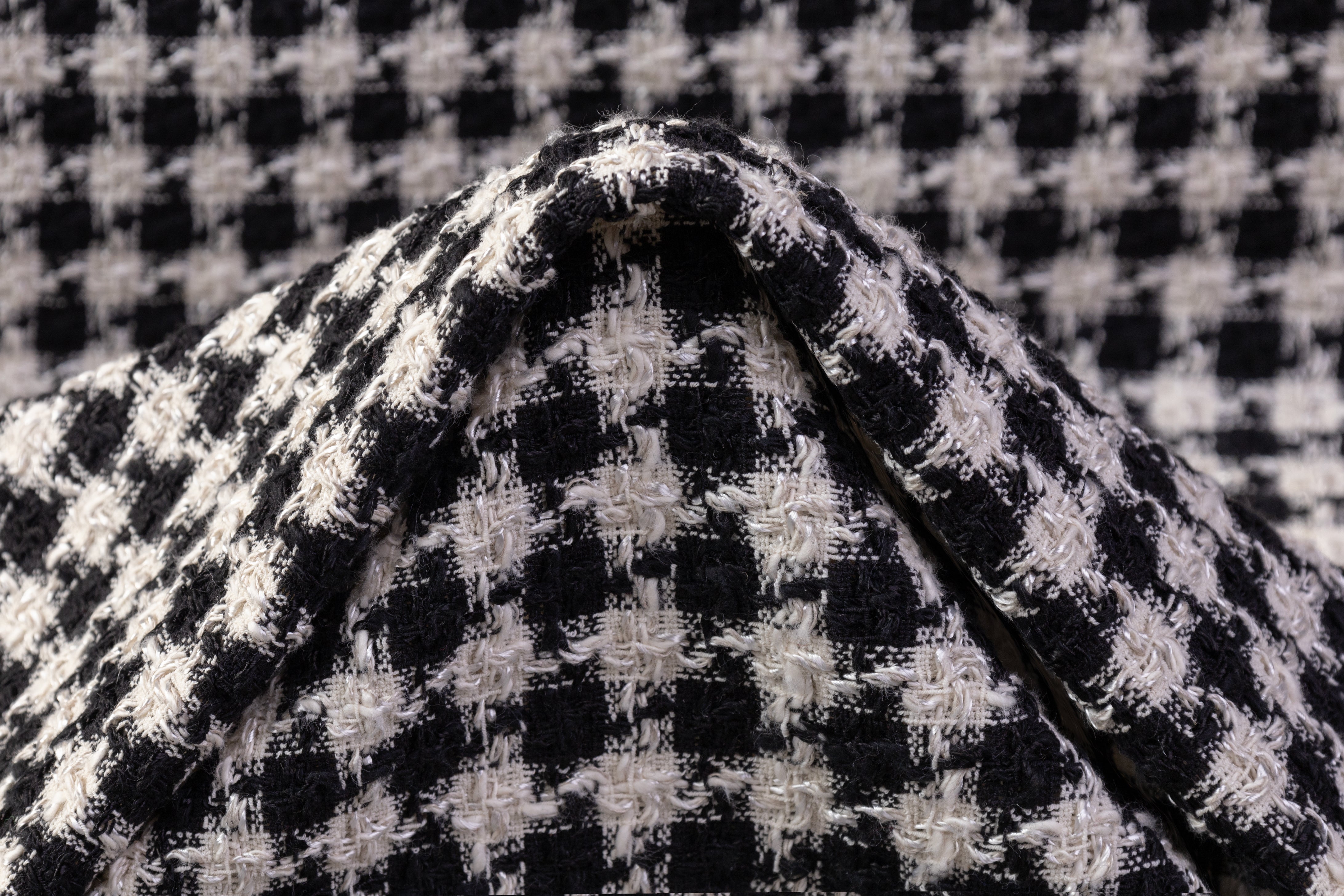Houndstooth Italian Cotton Blend Tweed - Black / Off White