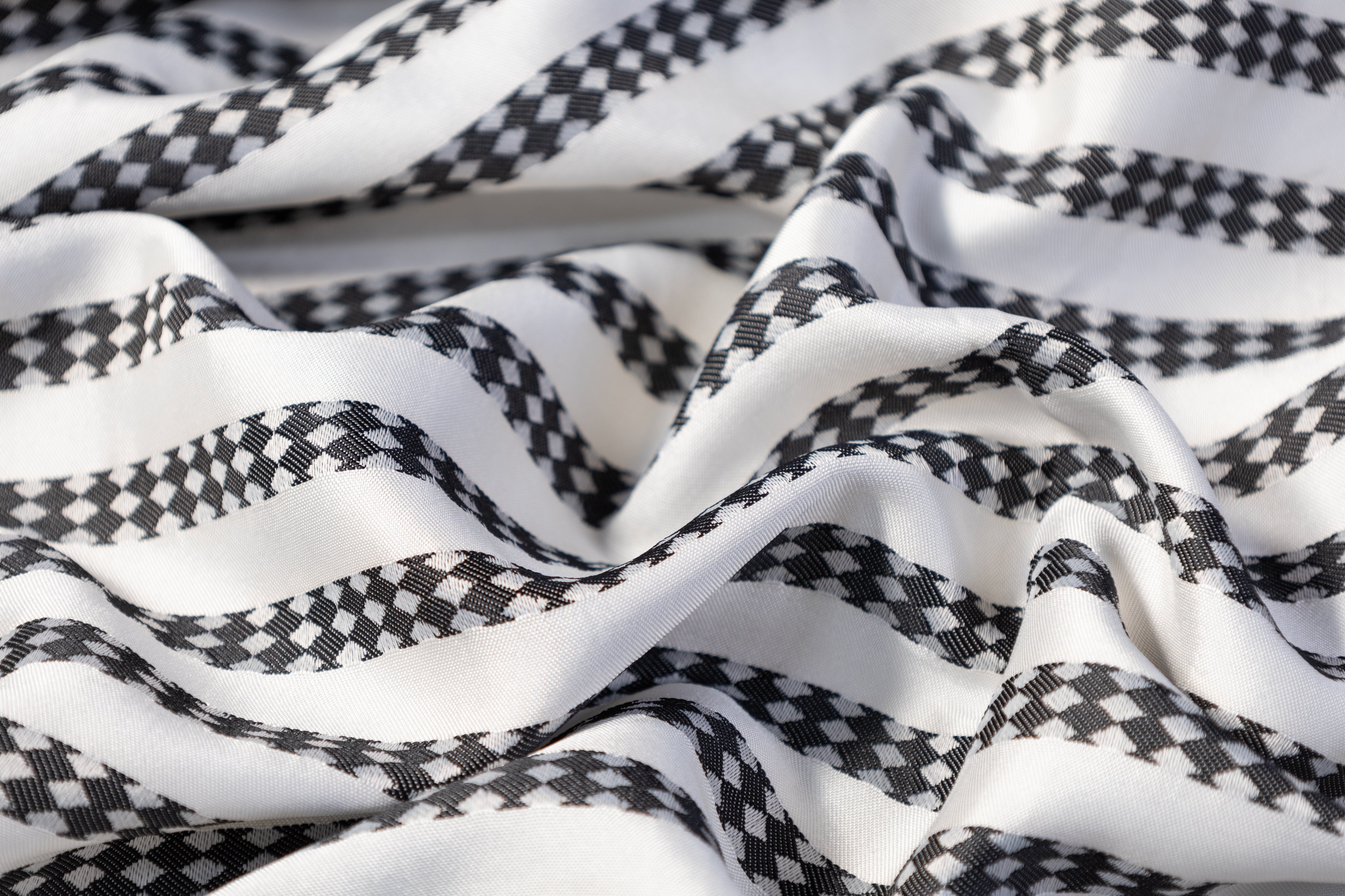 Diamond Striped Brocade - Black / White