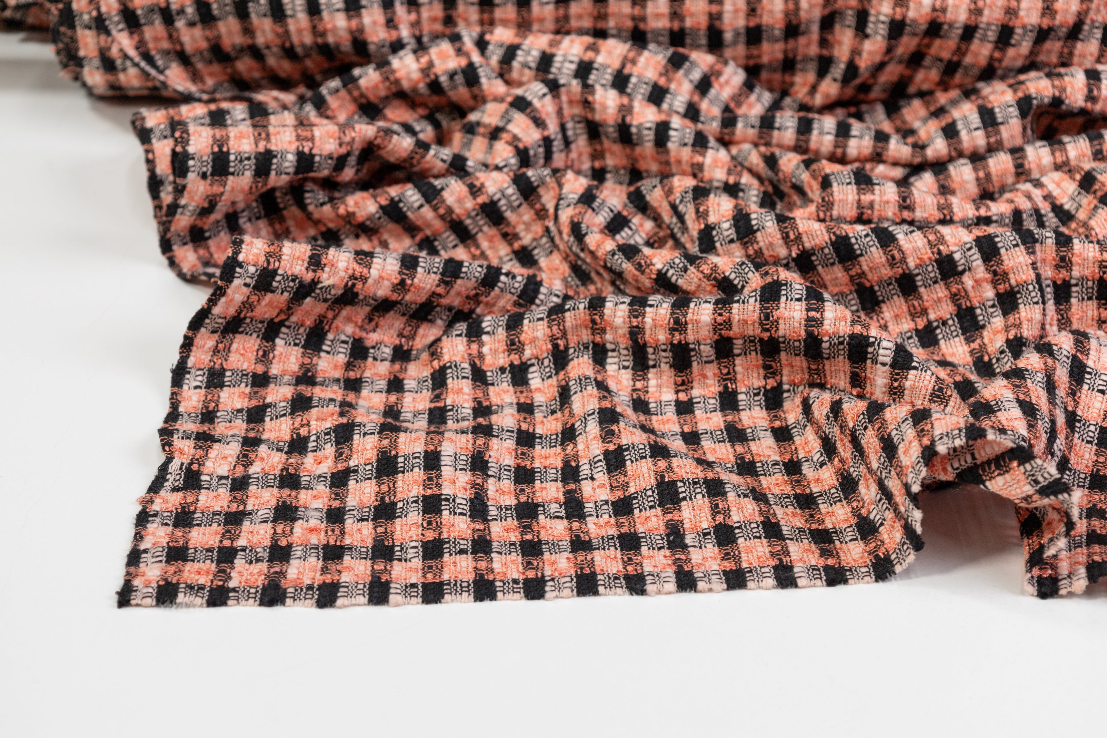 Checked Wool Blend Tweed Boucle - Peach / Black