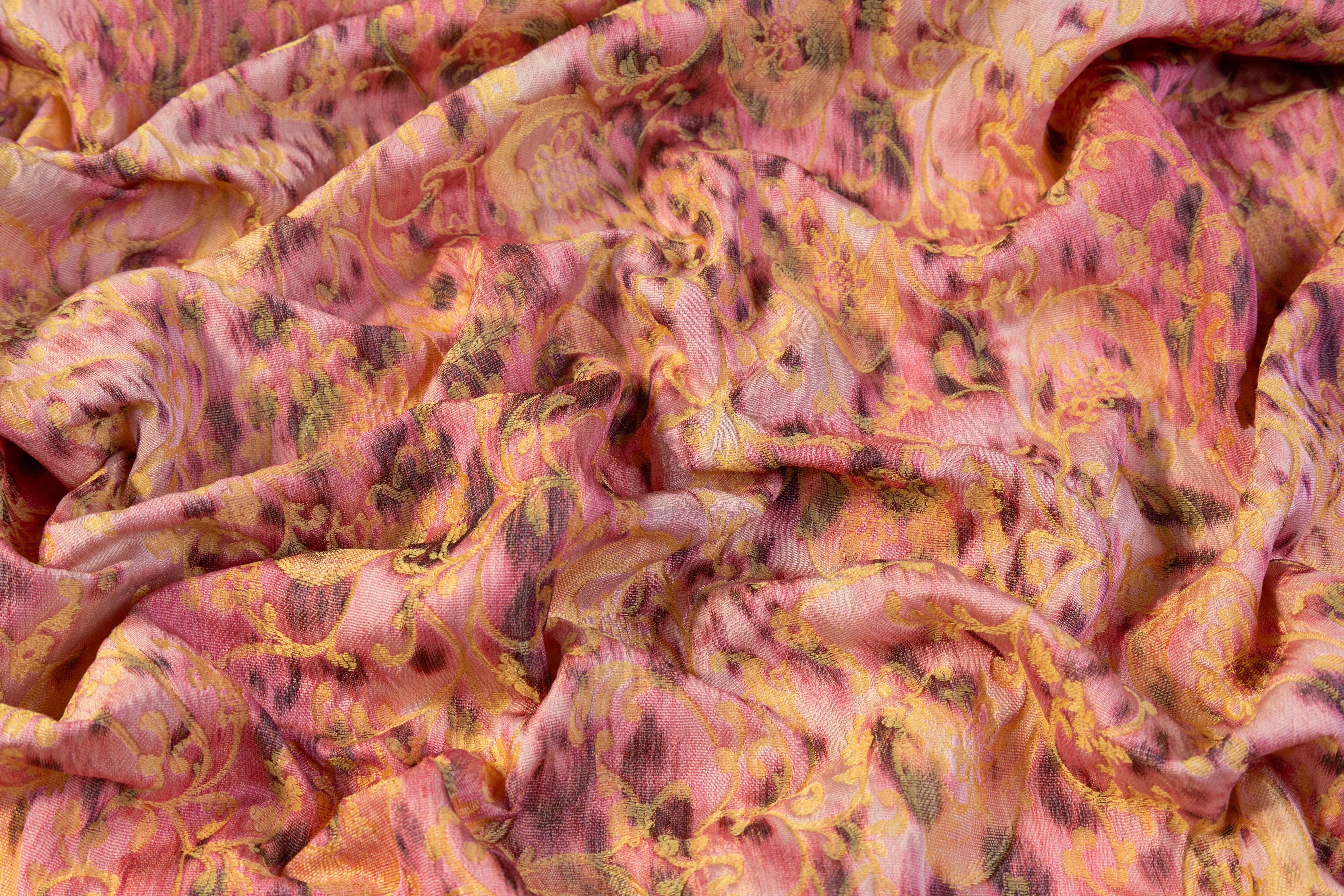 Crinkled Baroque Italian Chiné Brocade - Pink / Gold