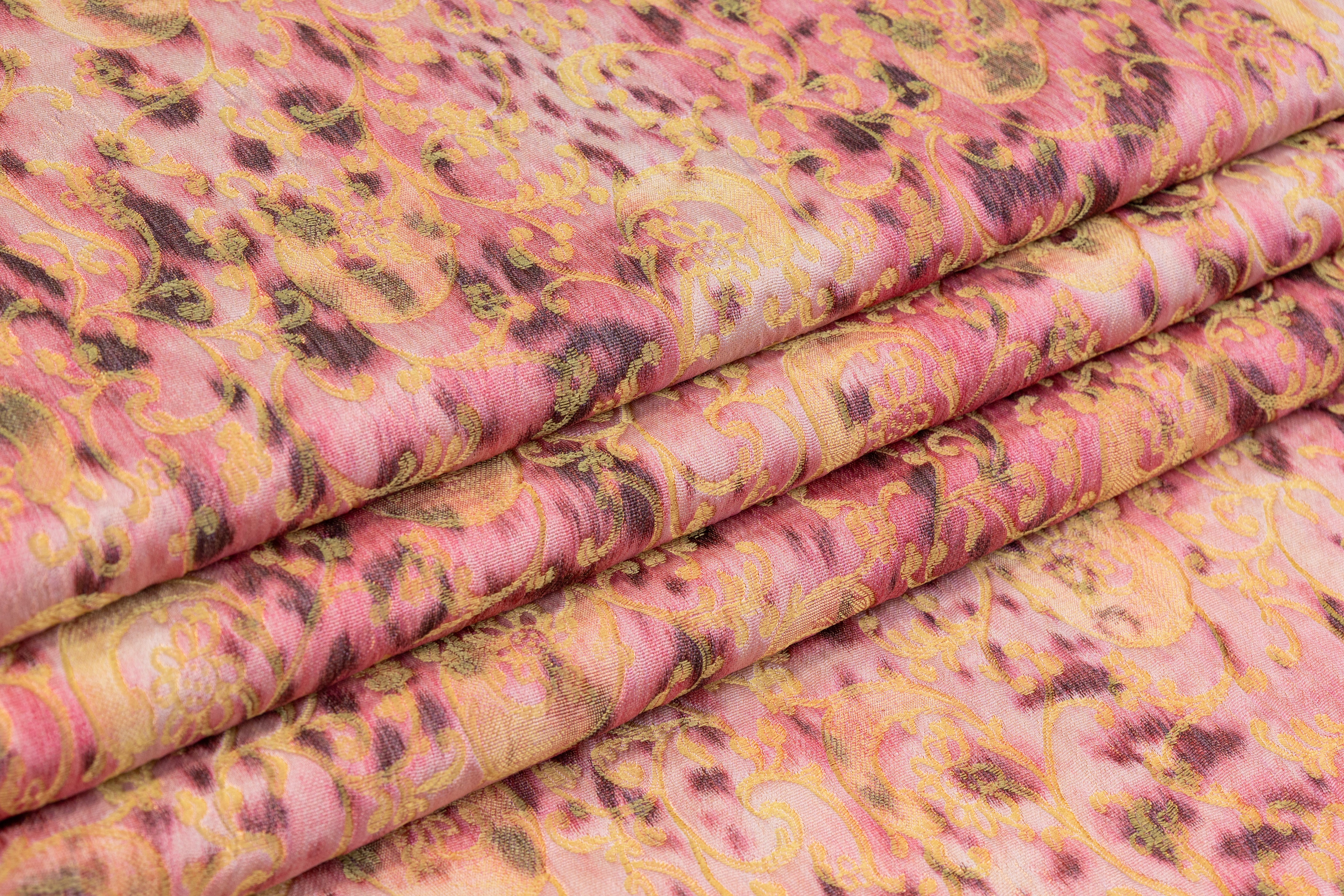 Crinkled Baroque Italian Chiné Brocade - Pink / Gold