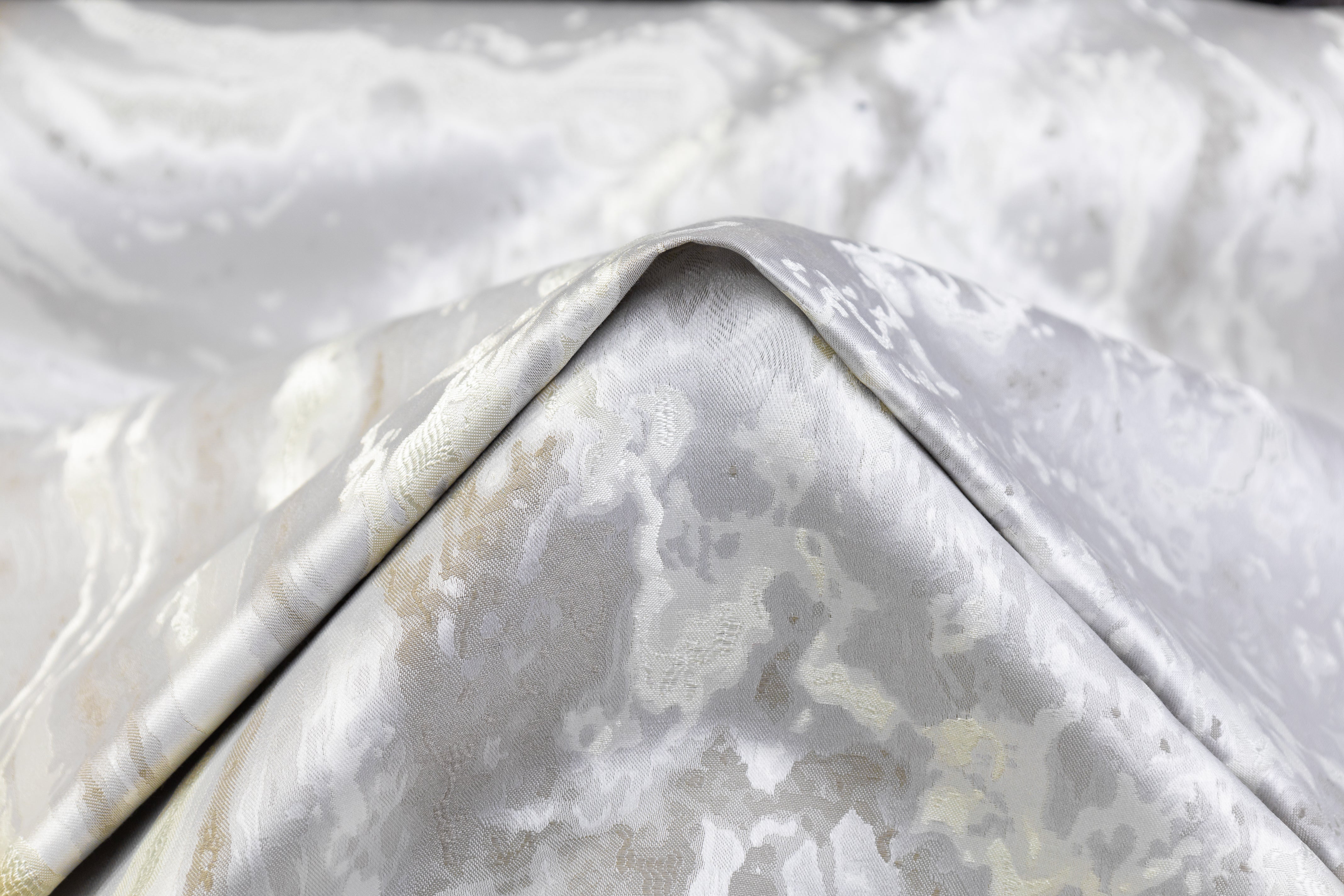 Abstract Metallic Brocade - Gray / Ivory