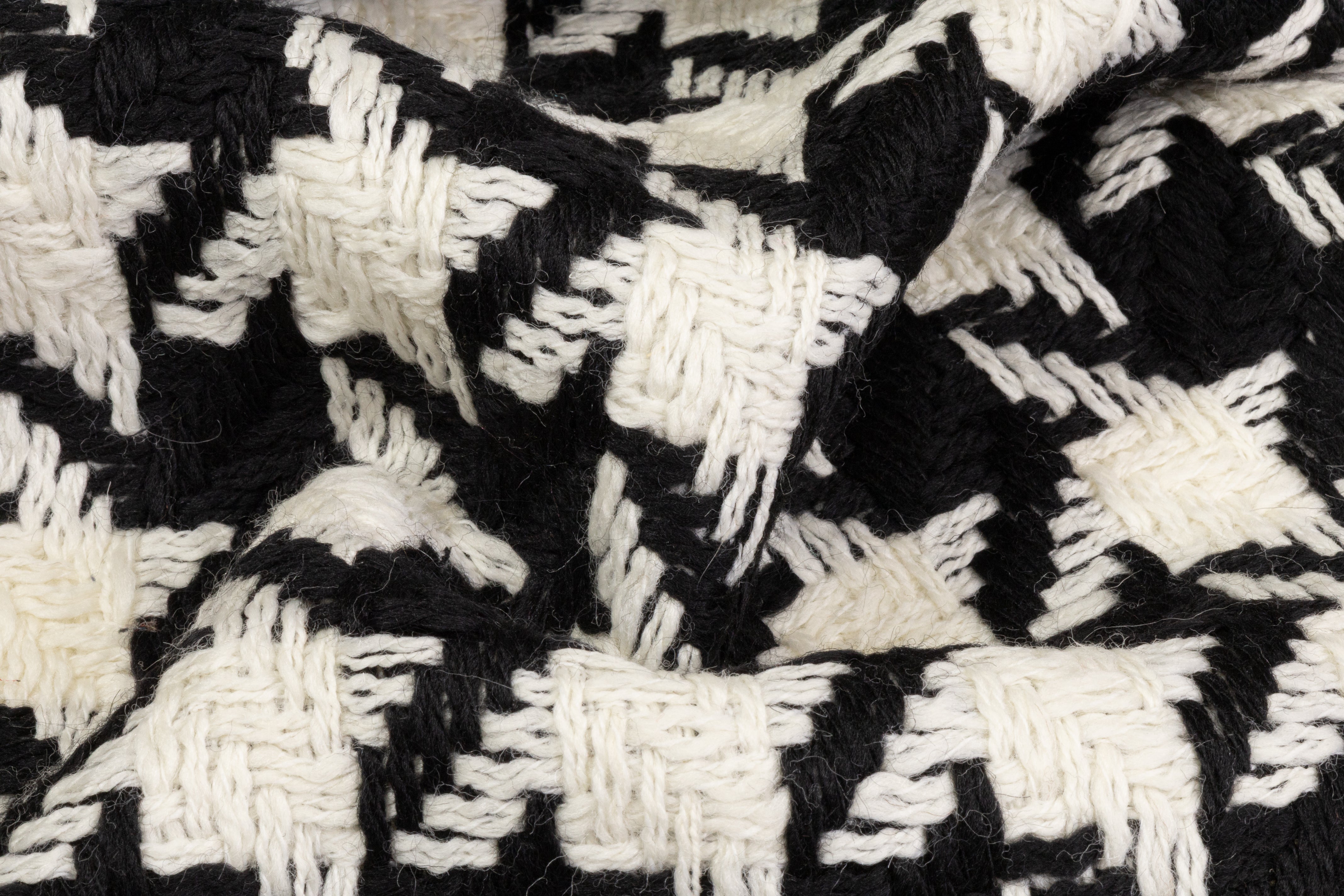 Italian Houndstooth Wool Tweed - Black / White