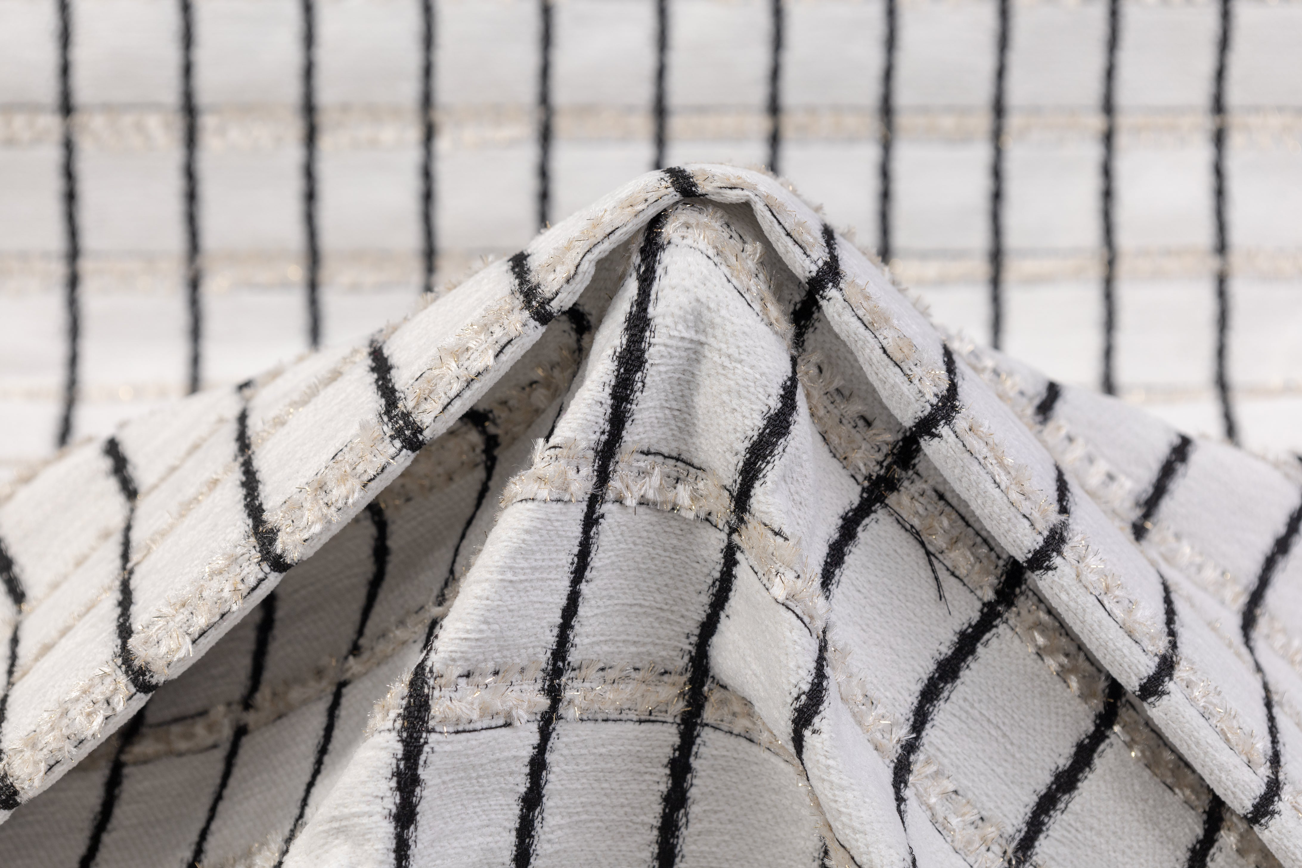 Heavy Italian Chenille Tweed -White / Black /Gold