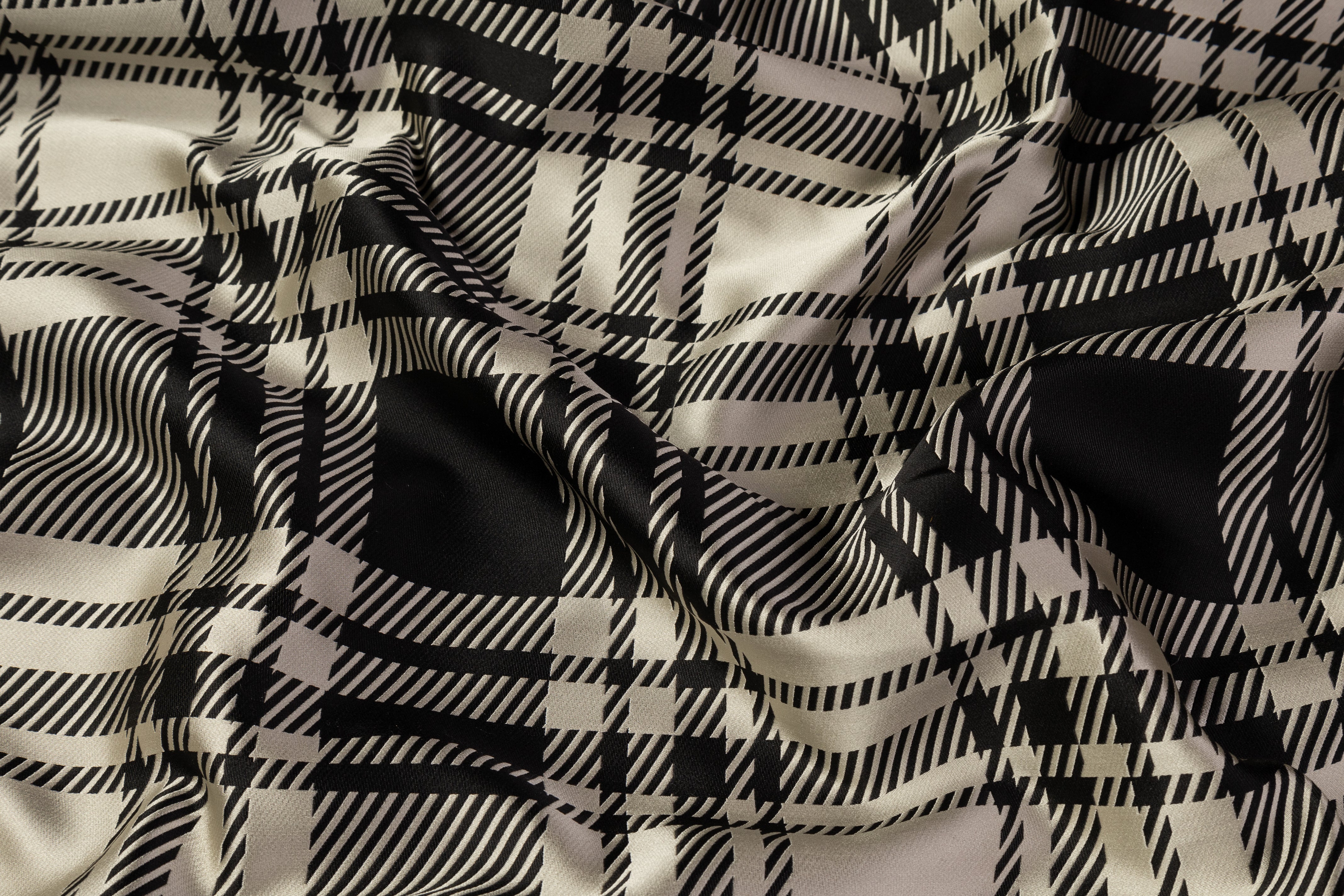 Ralph Lauren - Checked Italian Brocade - Black / Ivory