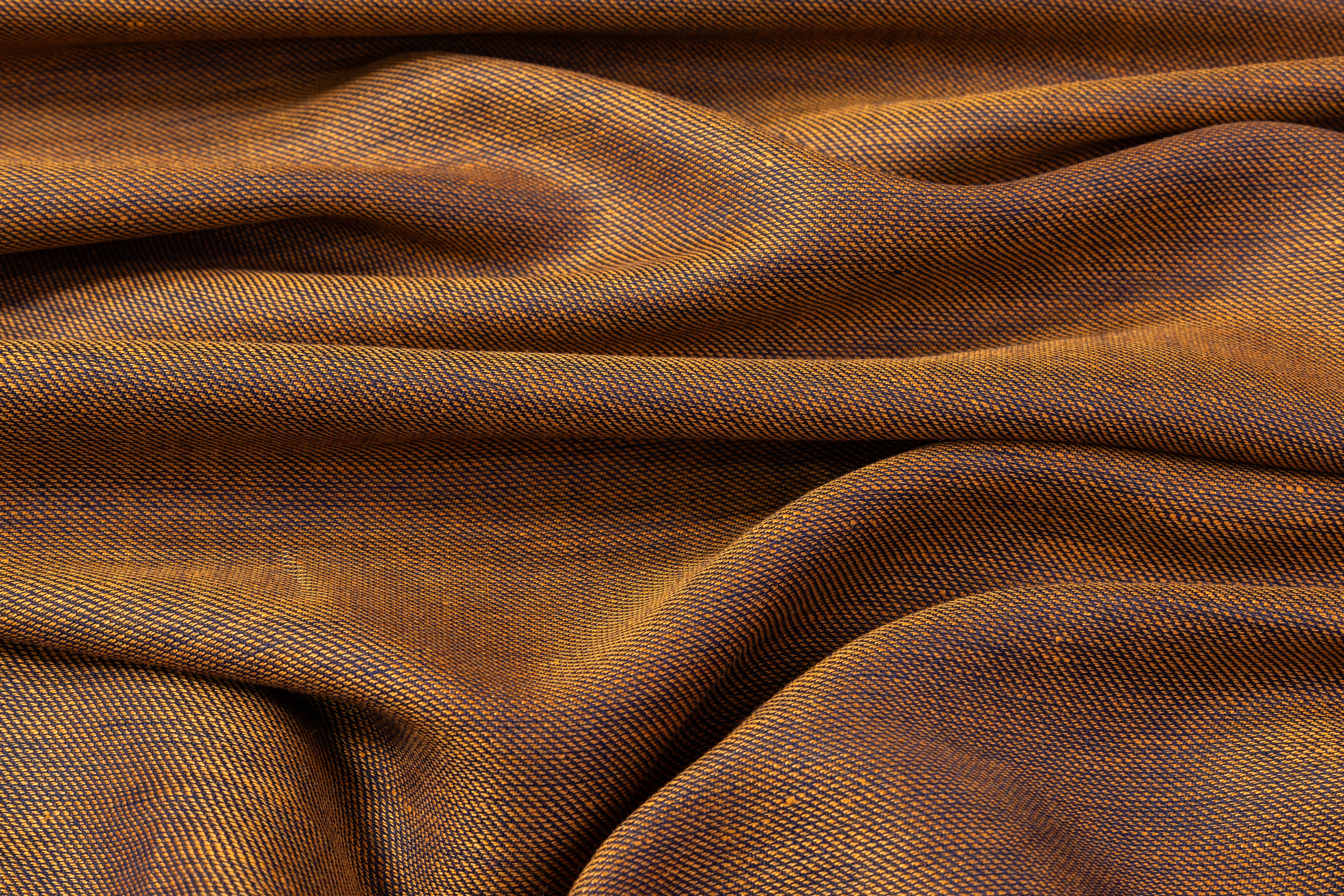 Two-Tone Italian Cashmere Linen Silk Suiting - Navy / Bronze