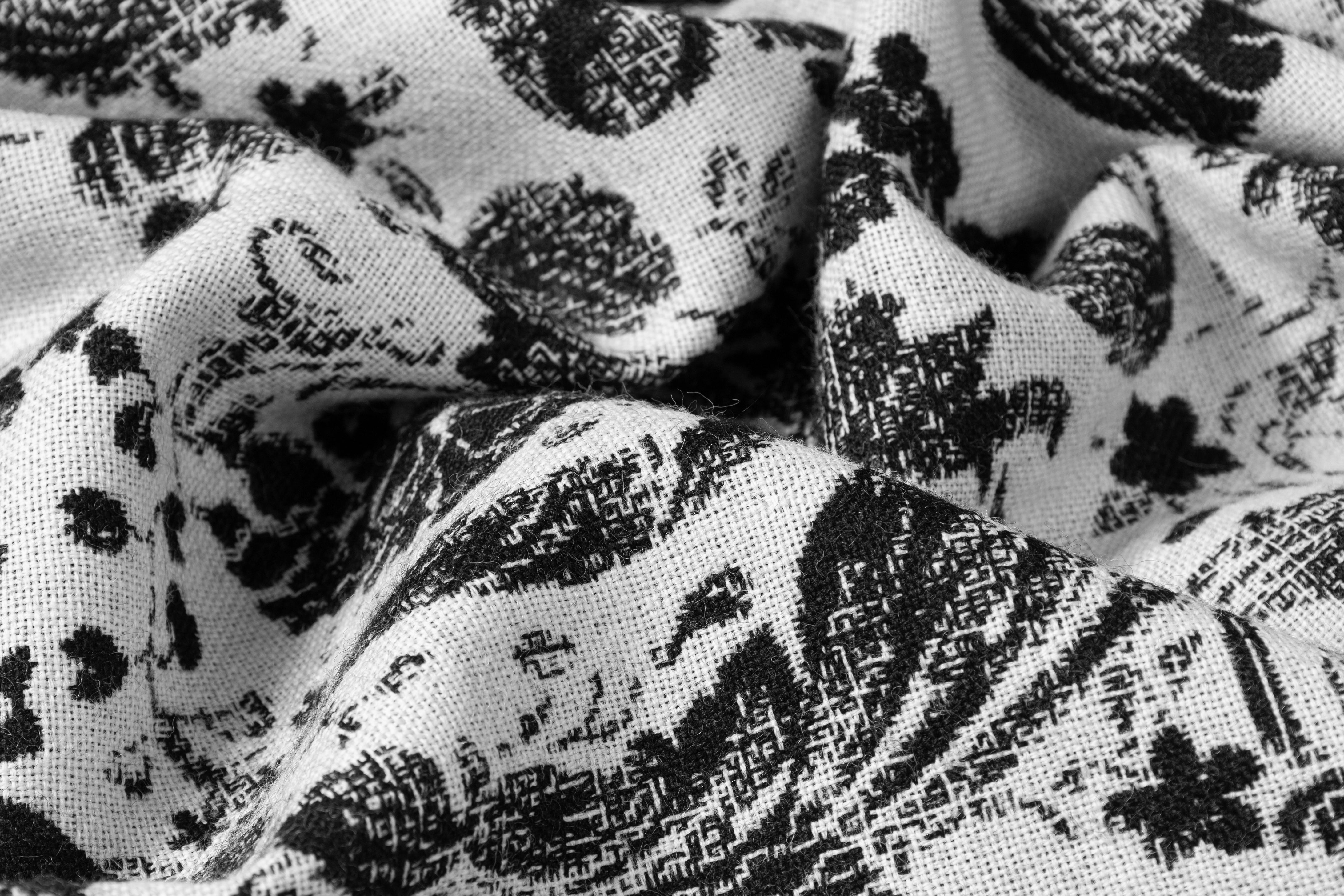 Double Faced Floral Italian Wool Tweed - Black / White