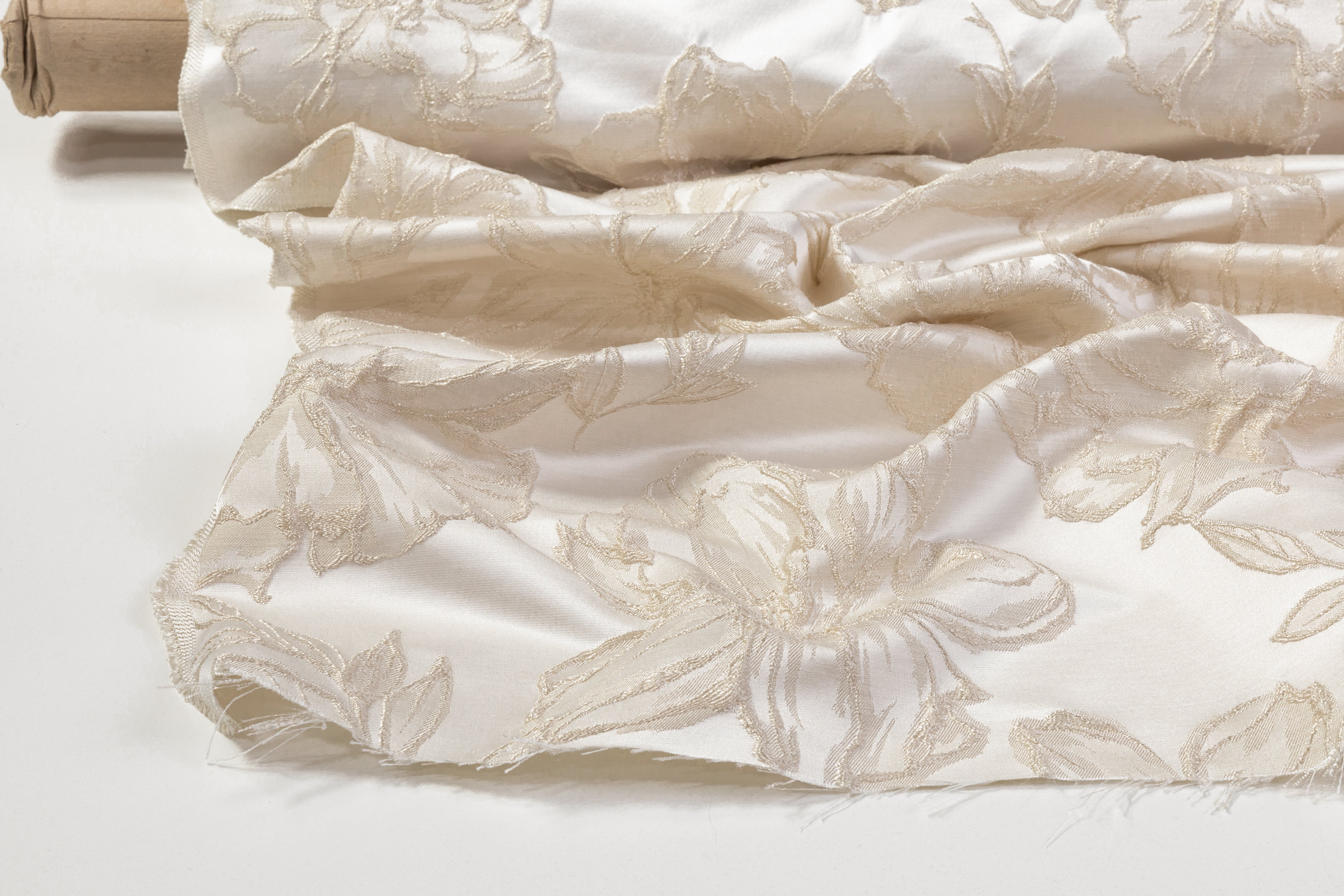 Floral Cloqué Brocade - Off White / Cream
