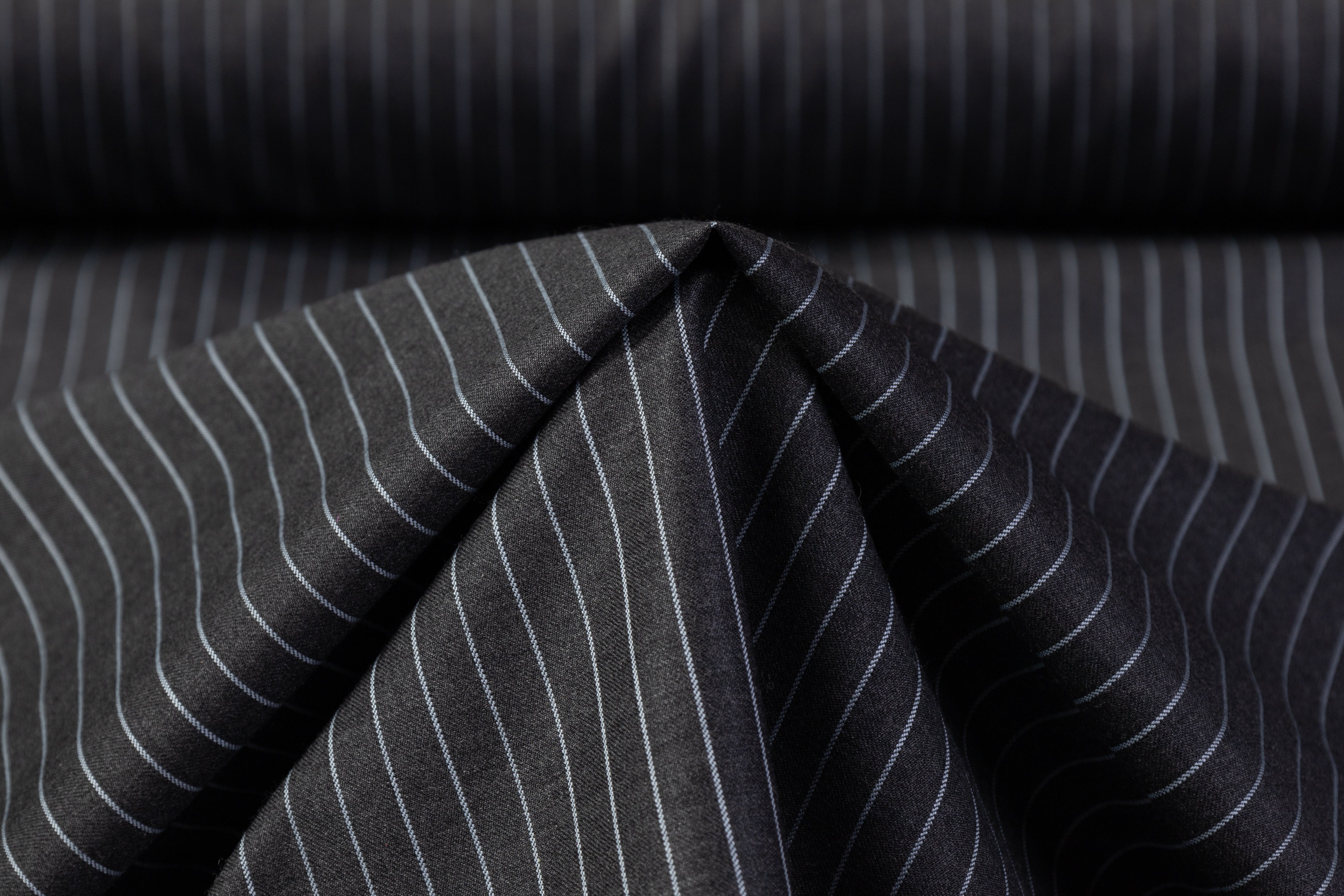 Reda - Pin Striped Super 130s Wool Cashmere Suiting - Charcoal Gray / Blue