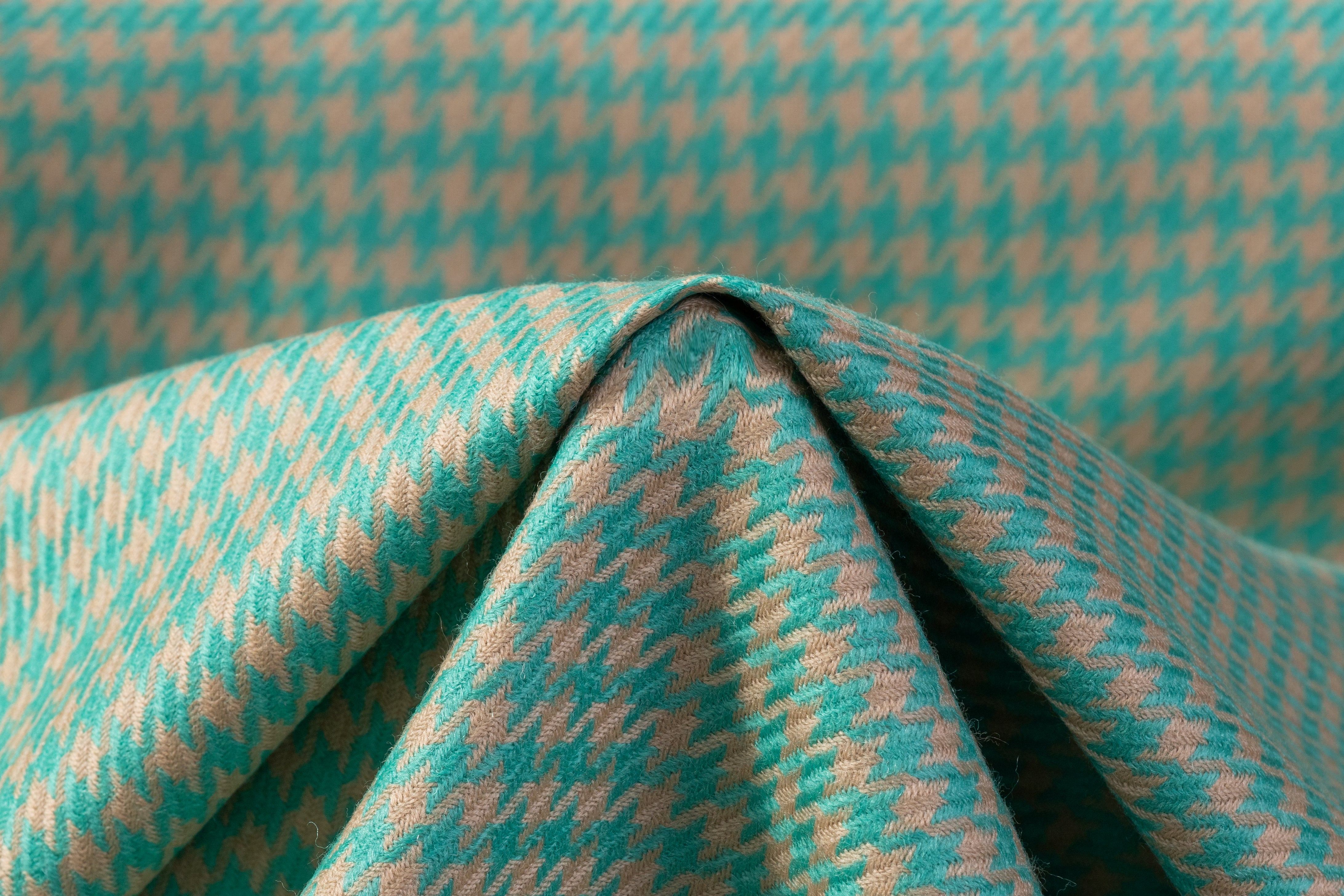 Houndstooth Italian Wool Suiting - Green / Tan