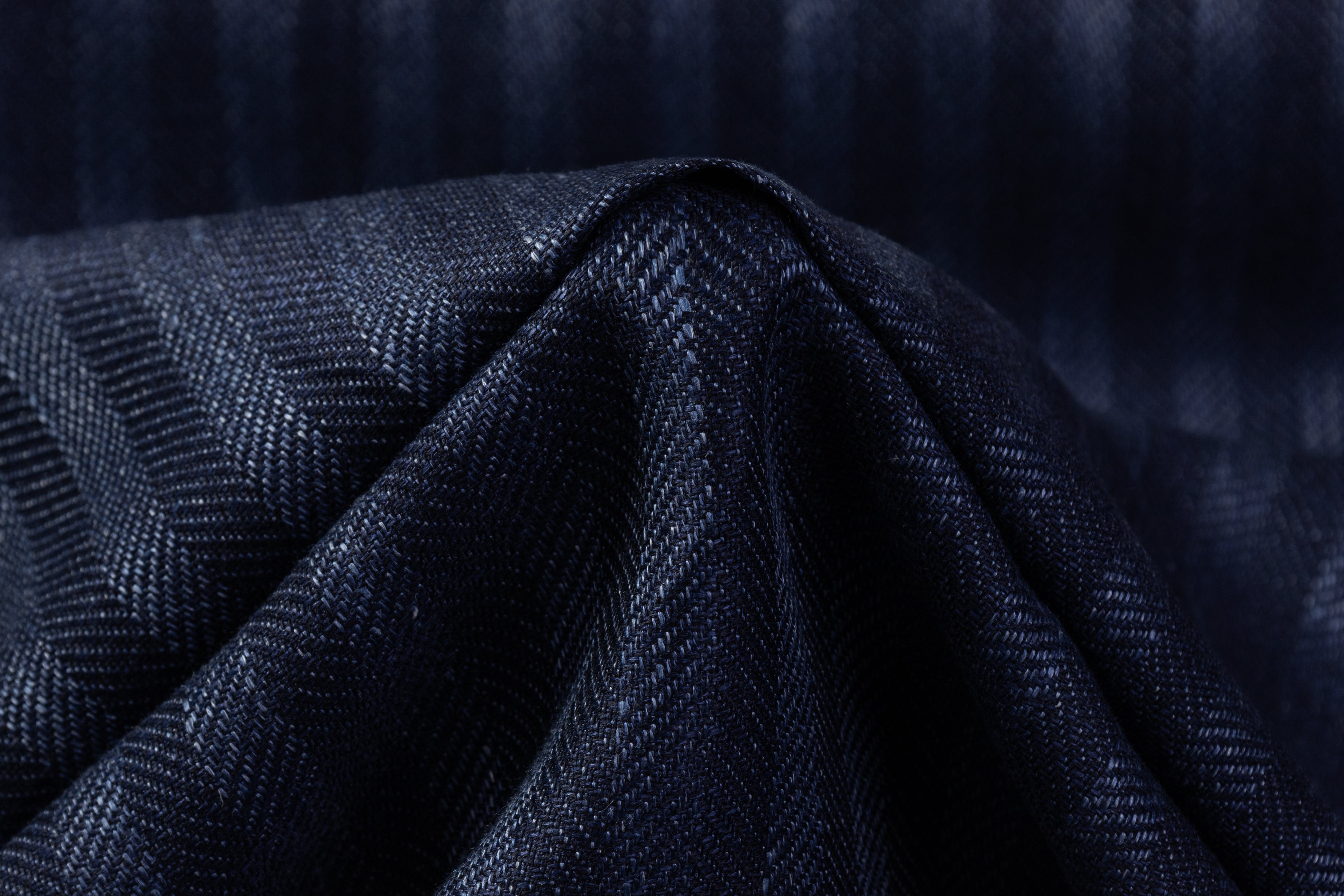 Ferla - Herringbone Italian Silk and Linen Suiting - Blue