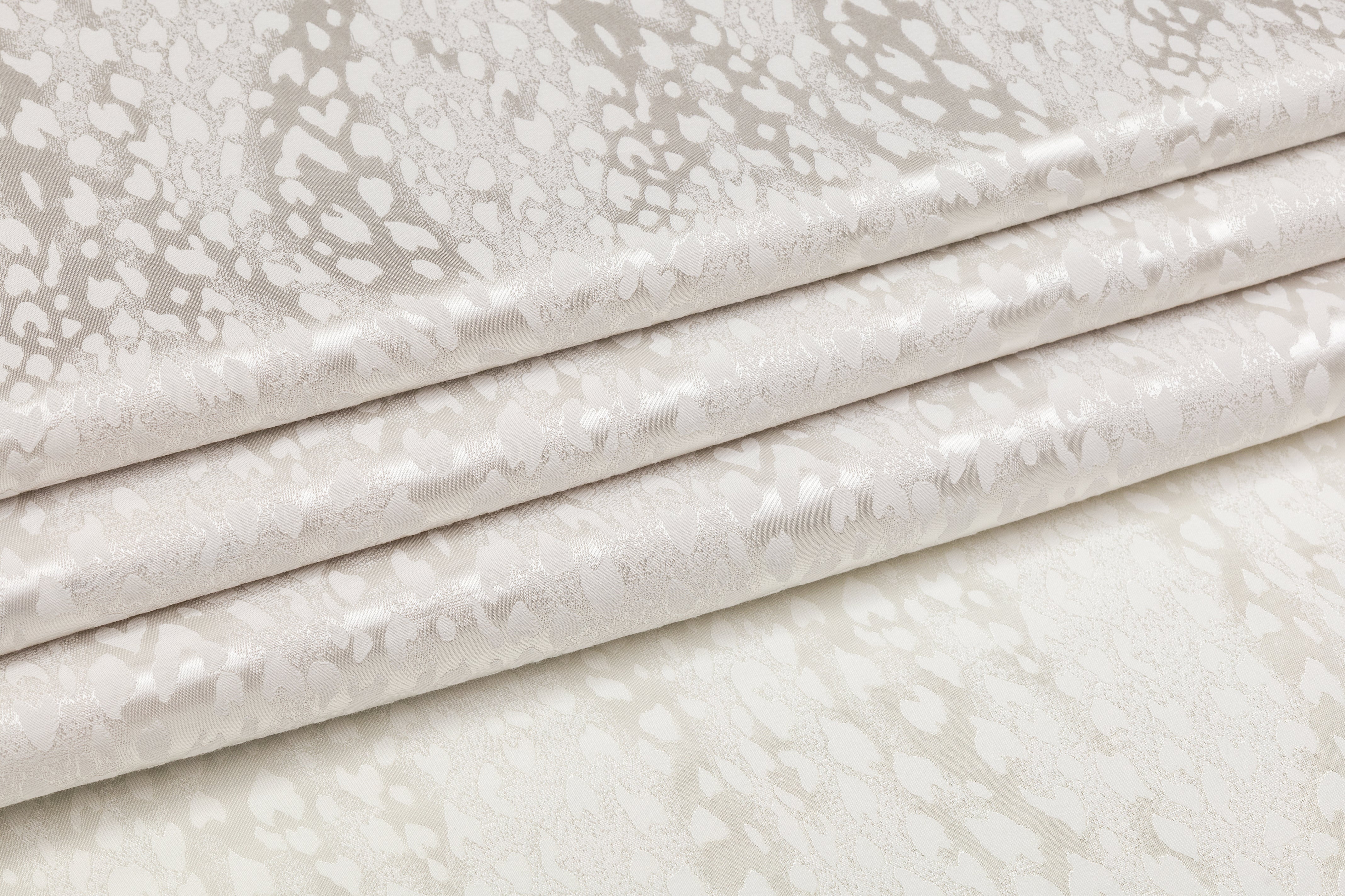 Leopard Design Italian Viscose Jacquard - Ivory