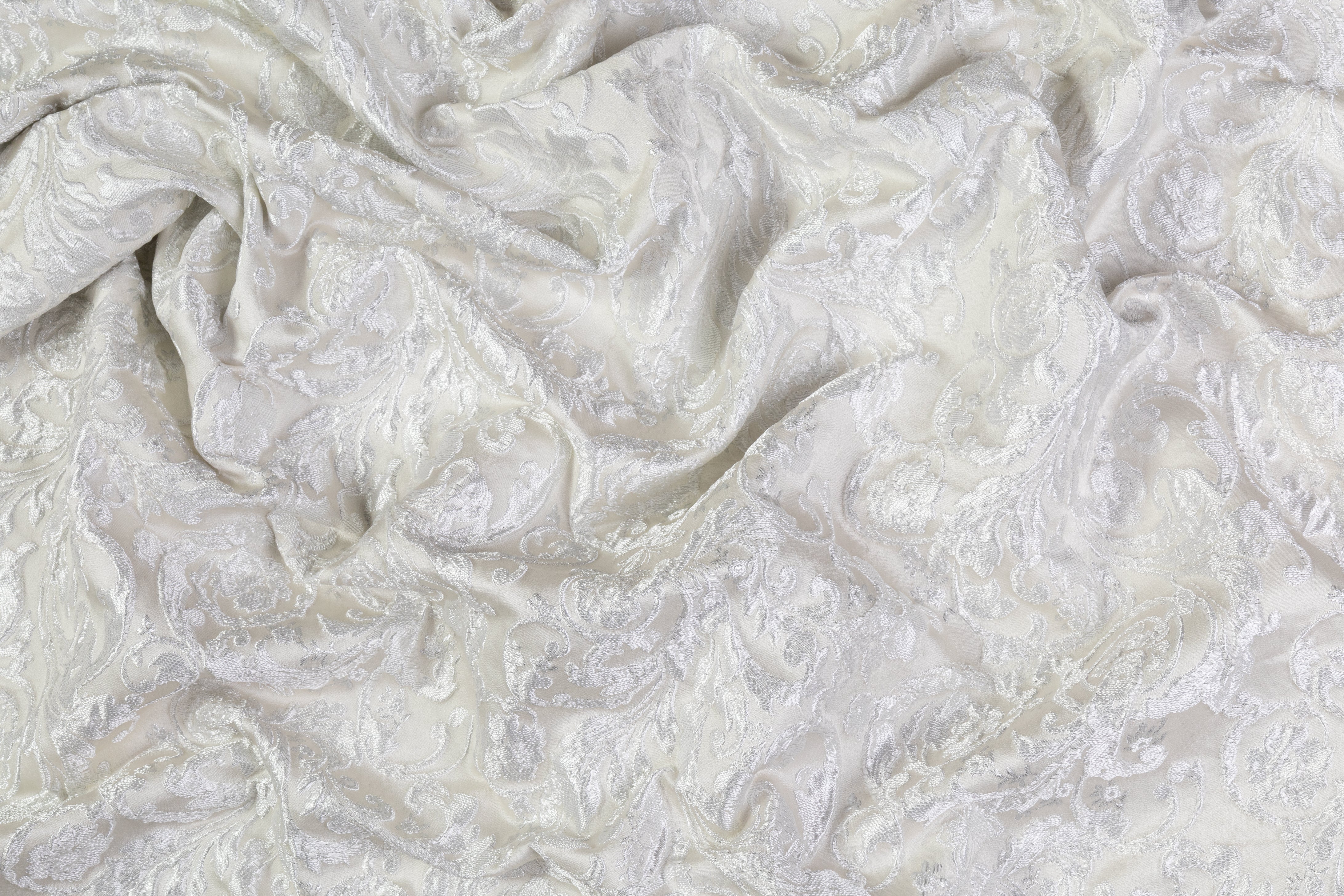 Crushed Metallic Brocade - Off White / Silver