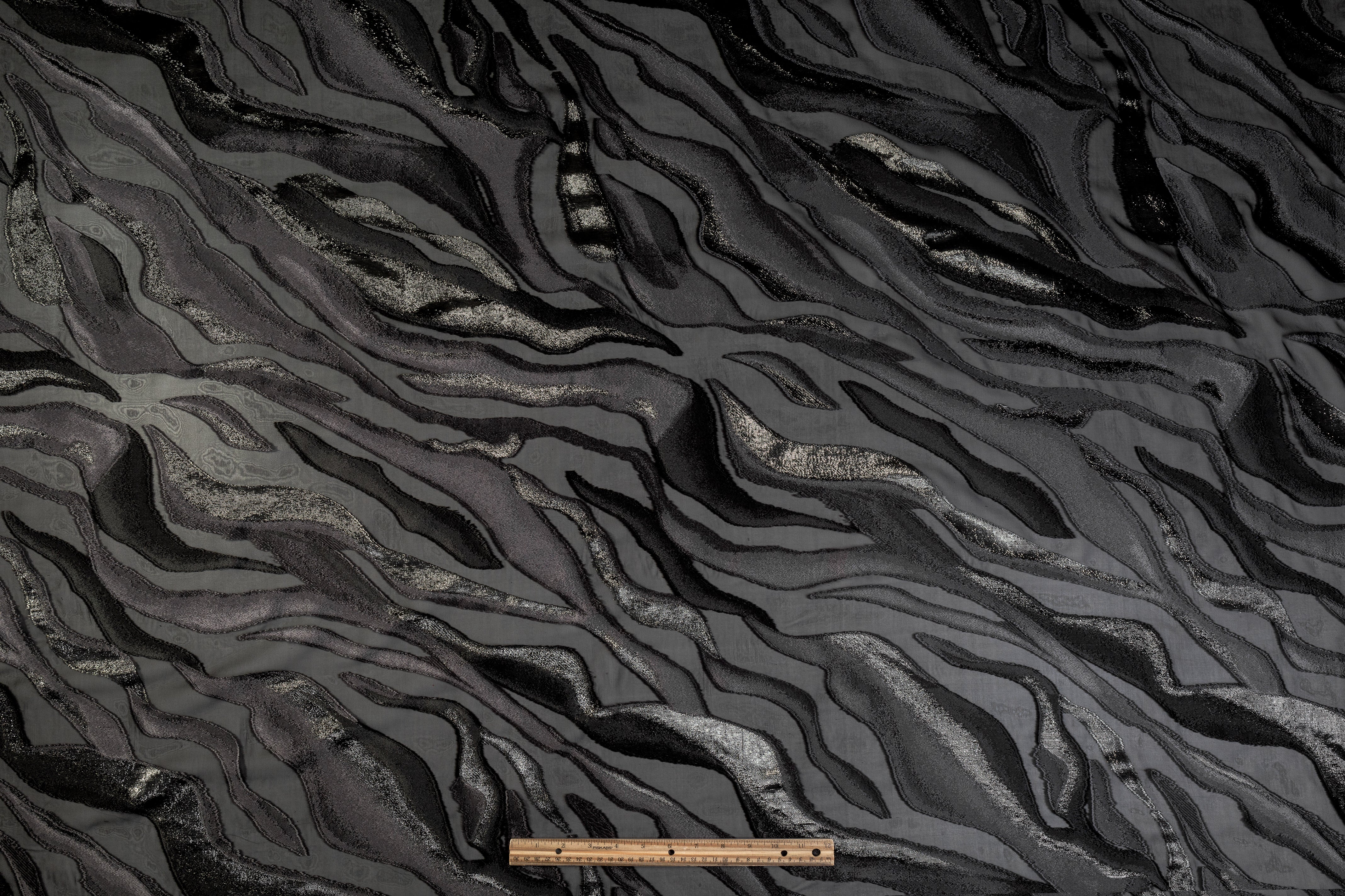 Abstract Italian Silk Blend Metallic Fil Coupé - Black / Charcoal Gray