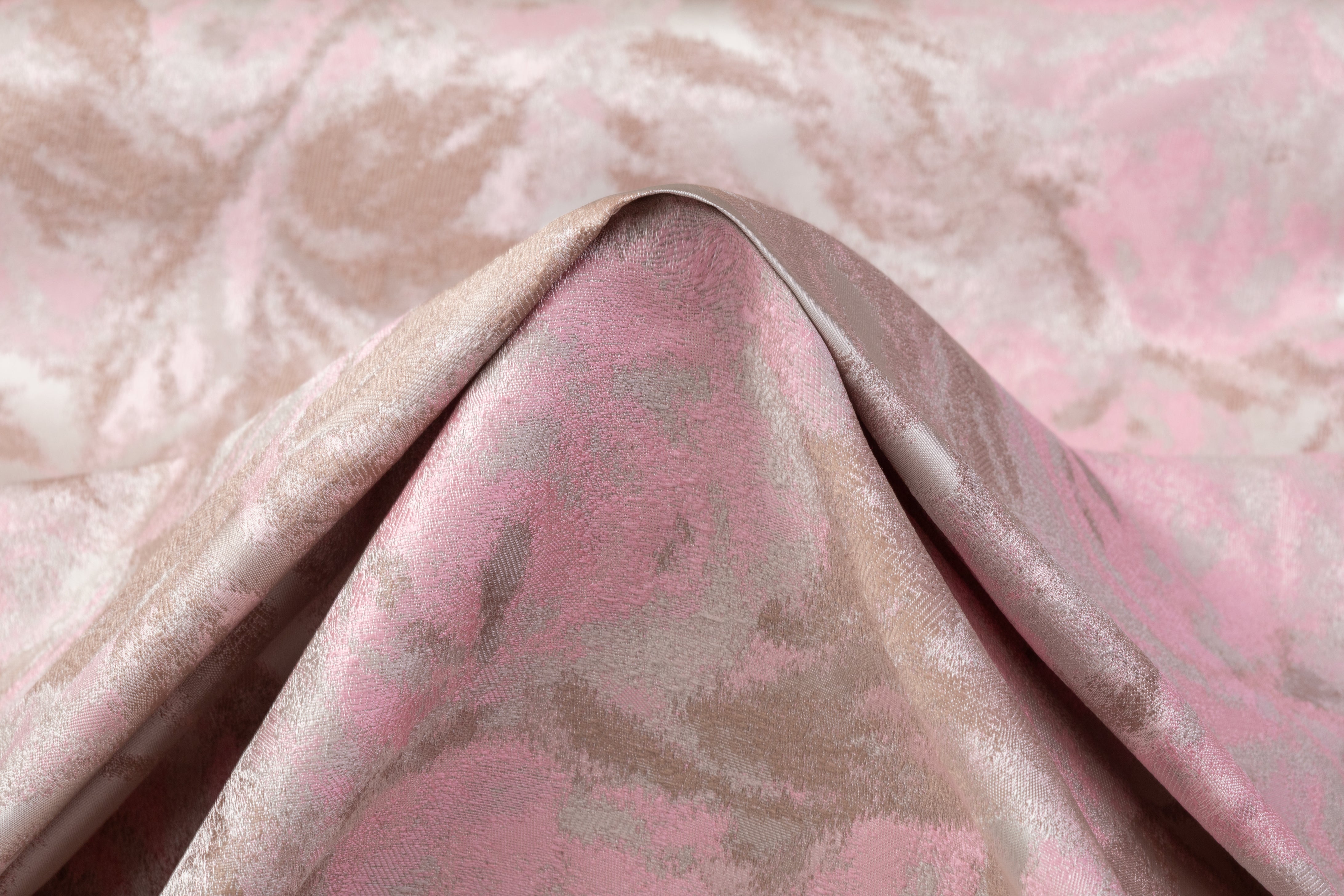 Abstract Brocade - Pink / Beige