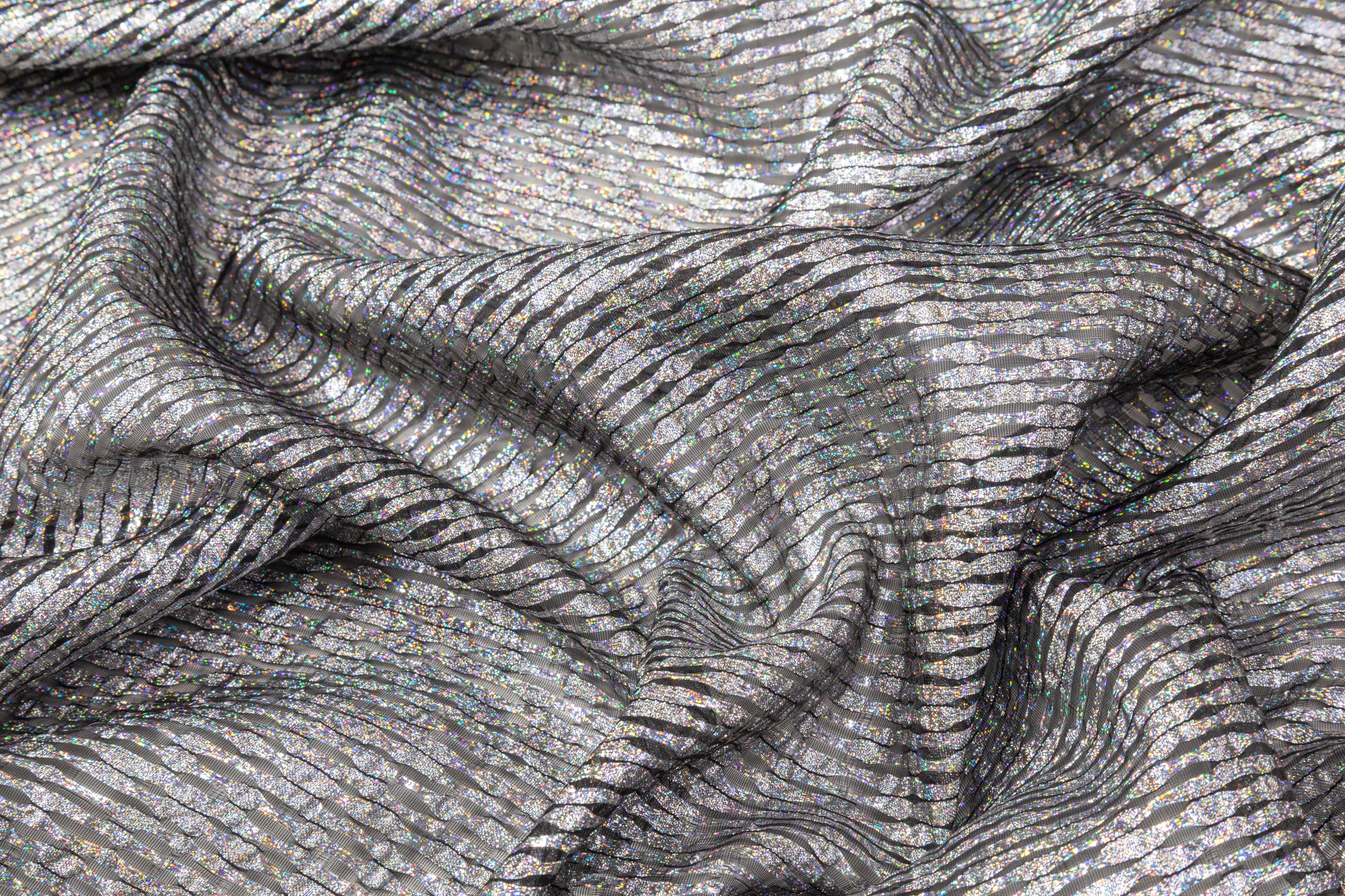 Iridescent Metallic Fil Coupé - Silver / Black