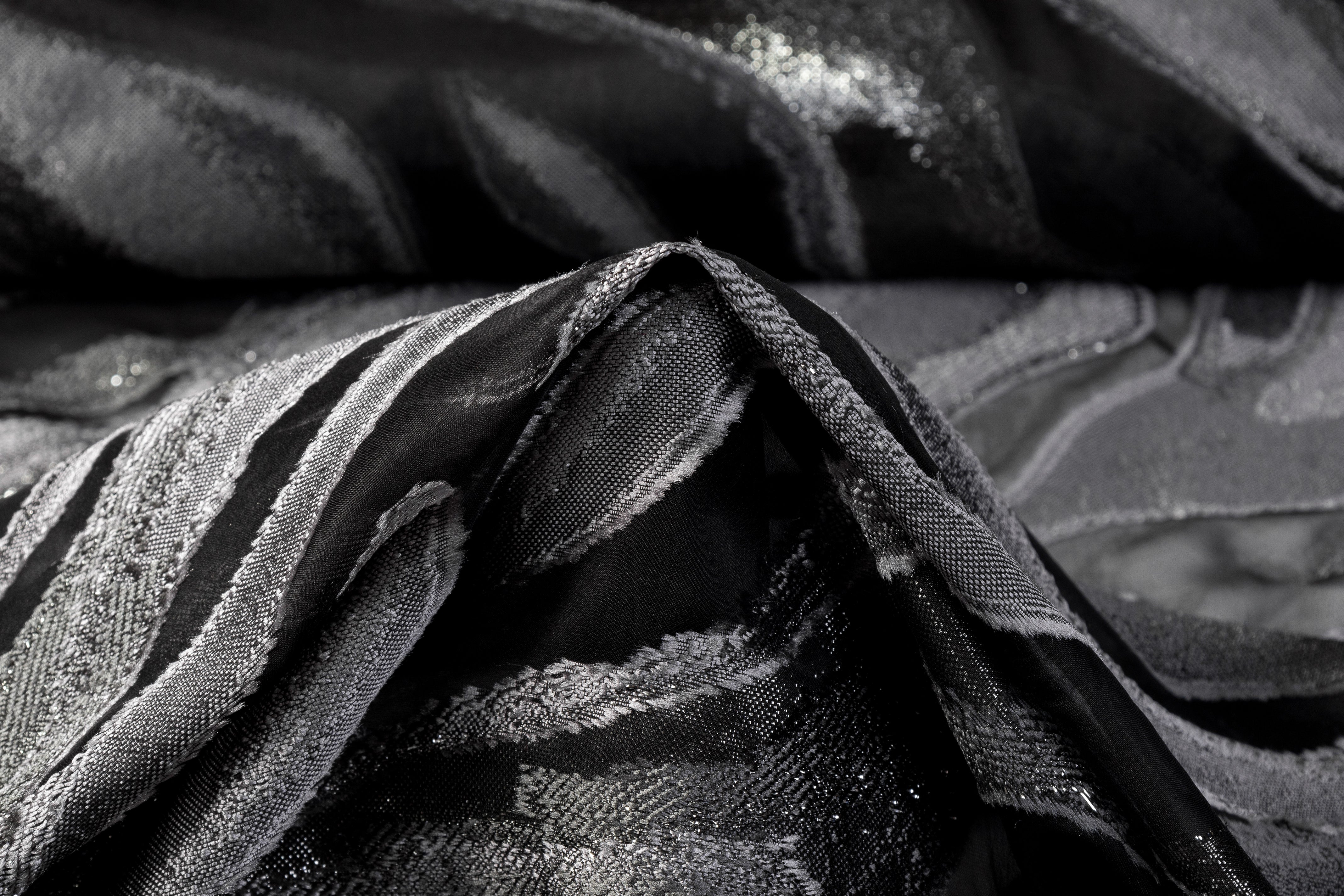 Abstract Italian Silk Blend Metallic Fil Coupé - Black / Charcoal Gray