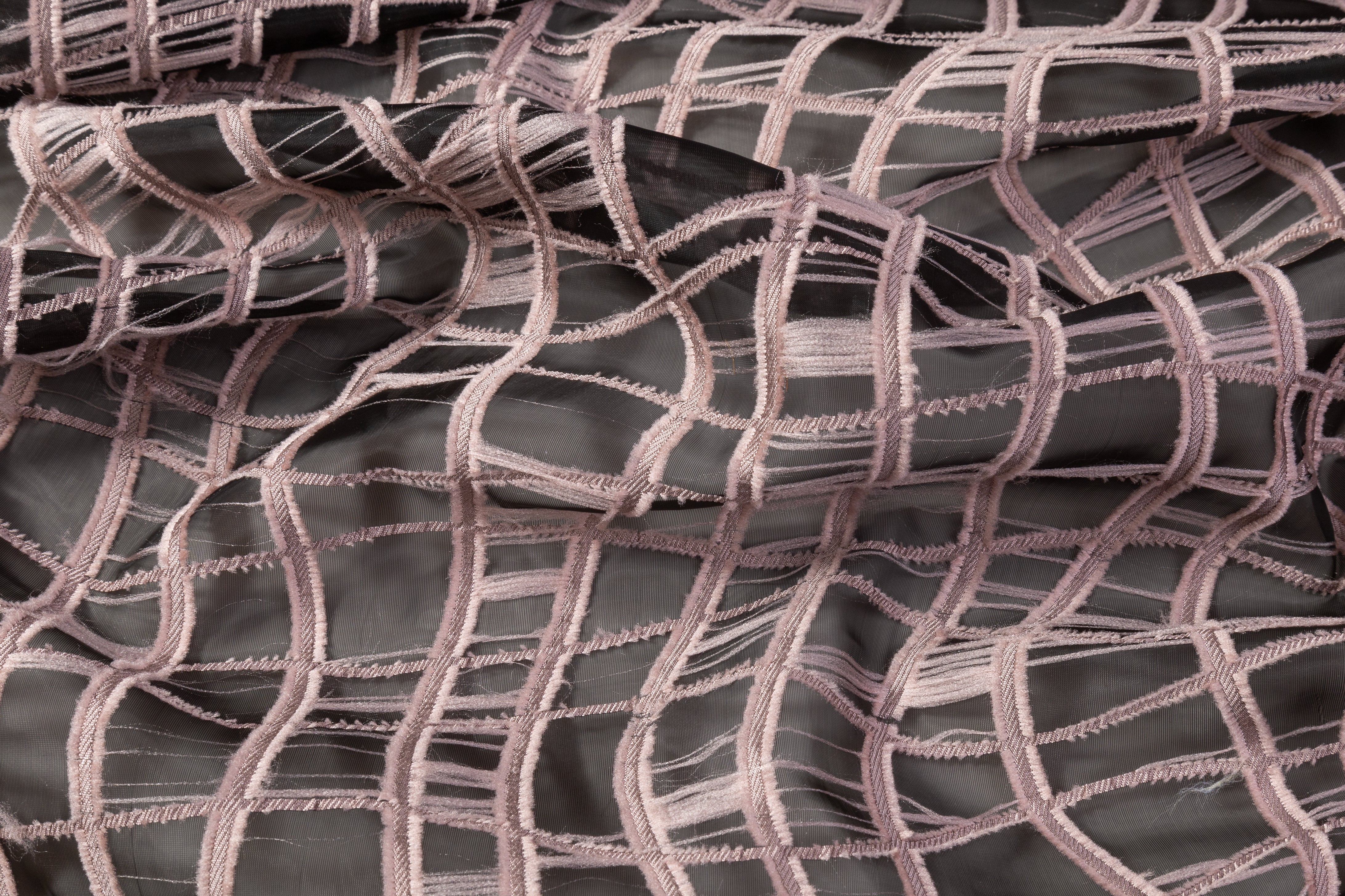 Abstract Italian Poly Fil Coupé - Black / Pink