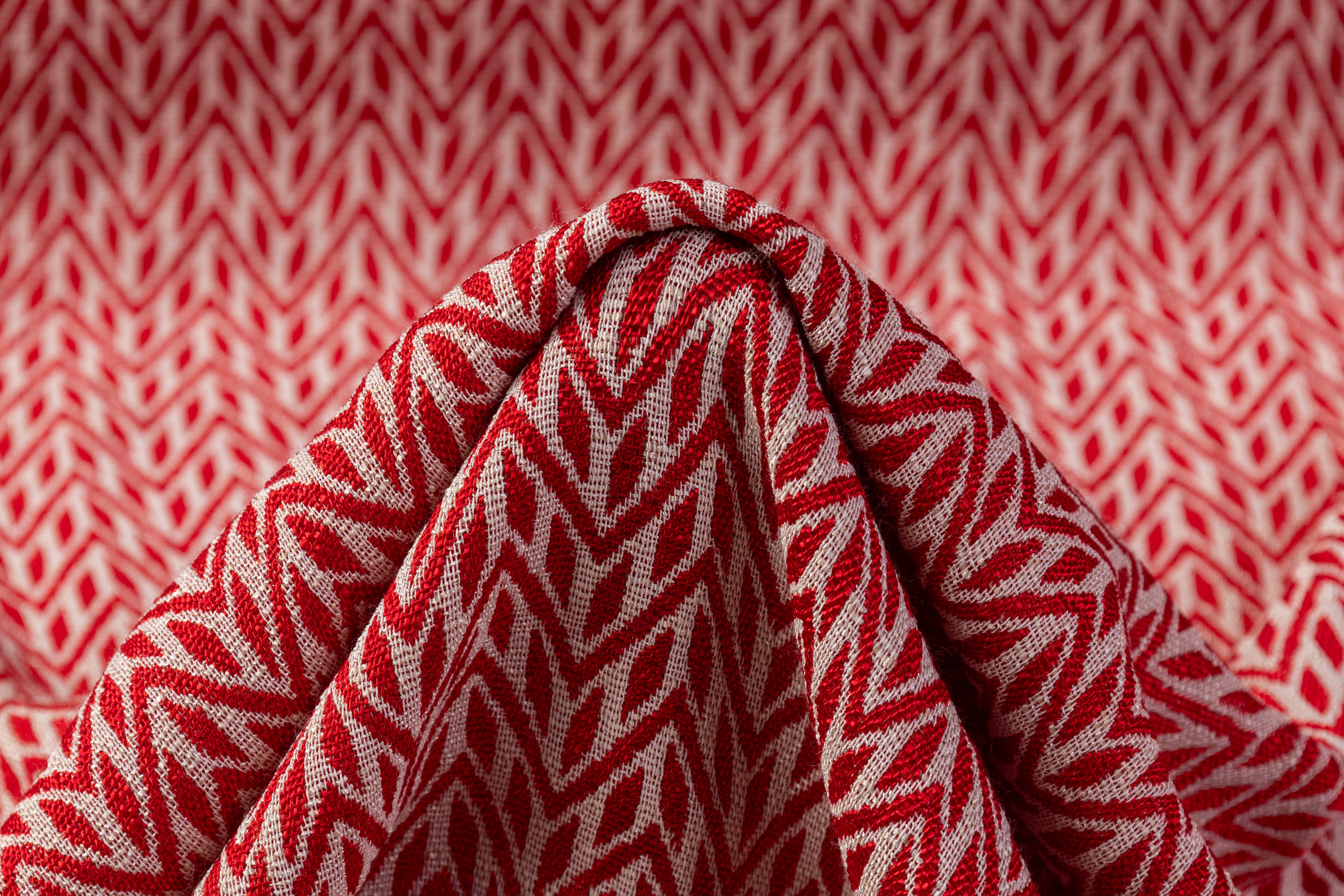 Geometric Italian Linen Viscose Jacquard - Red / Beige