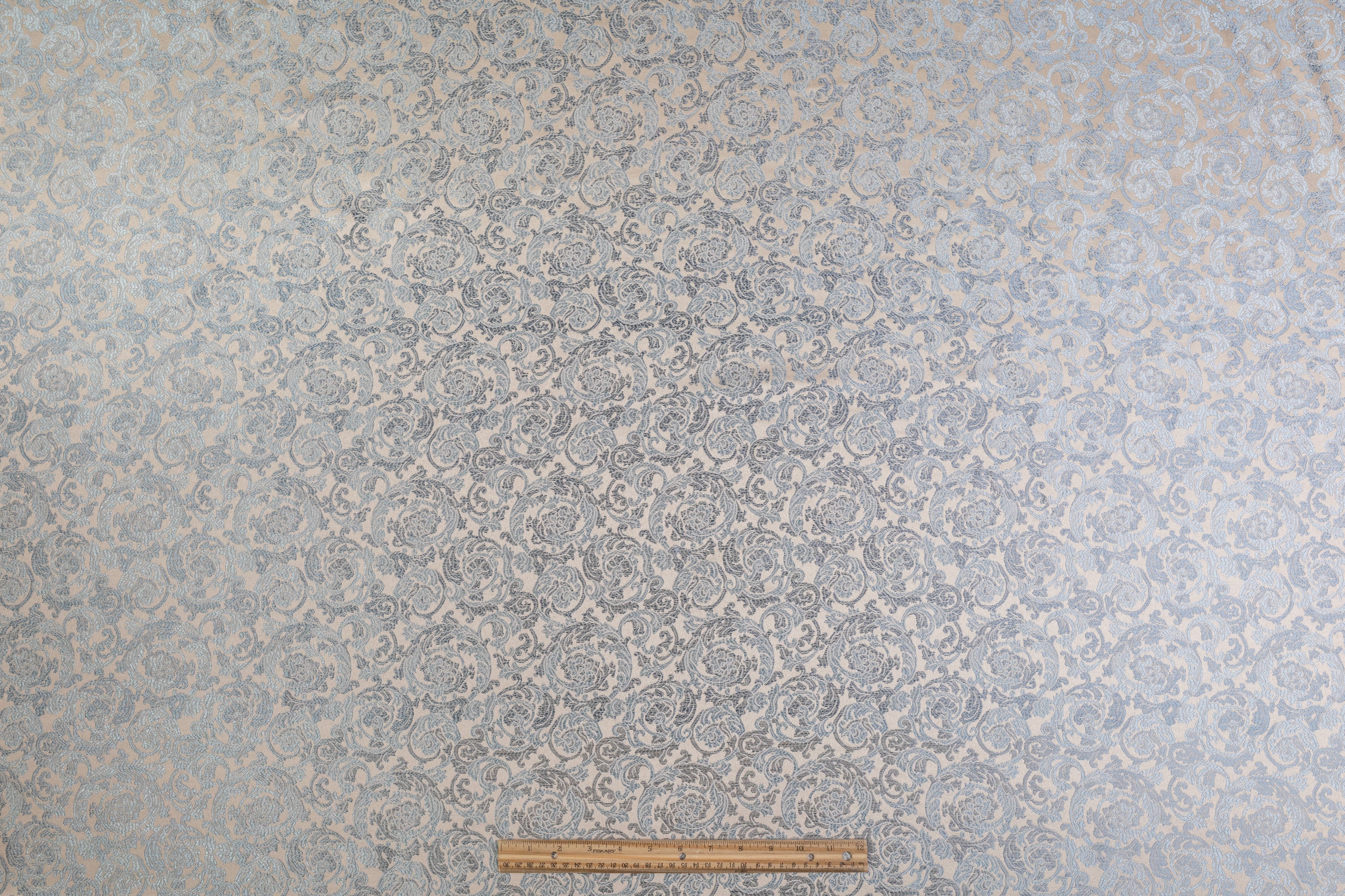 Baroque Design Brocade - Blue / Cream