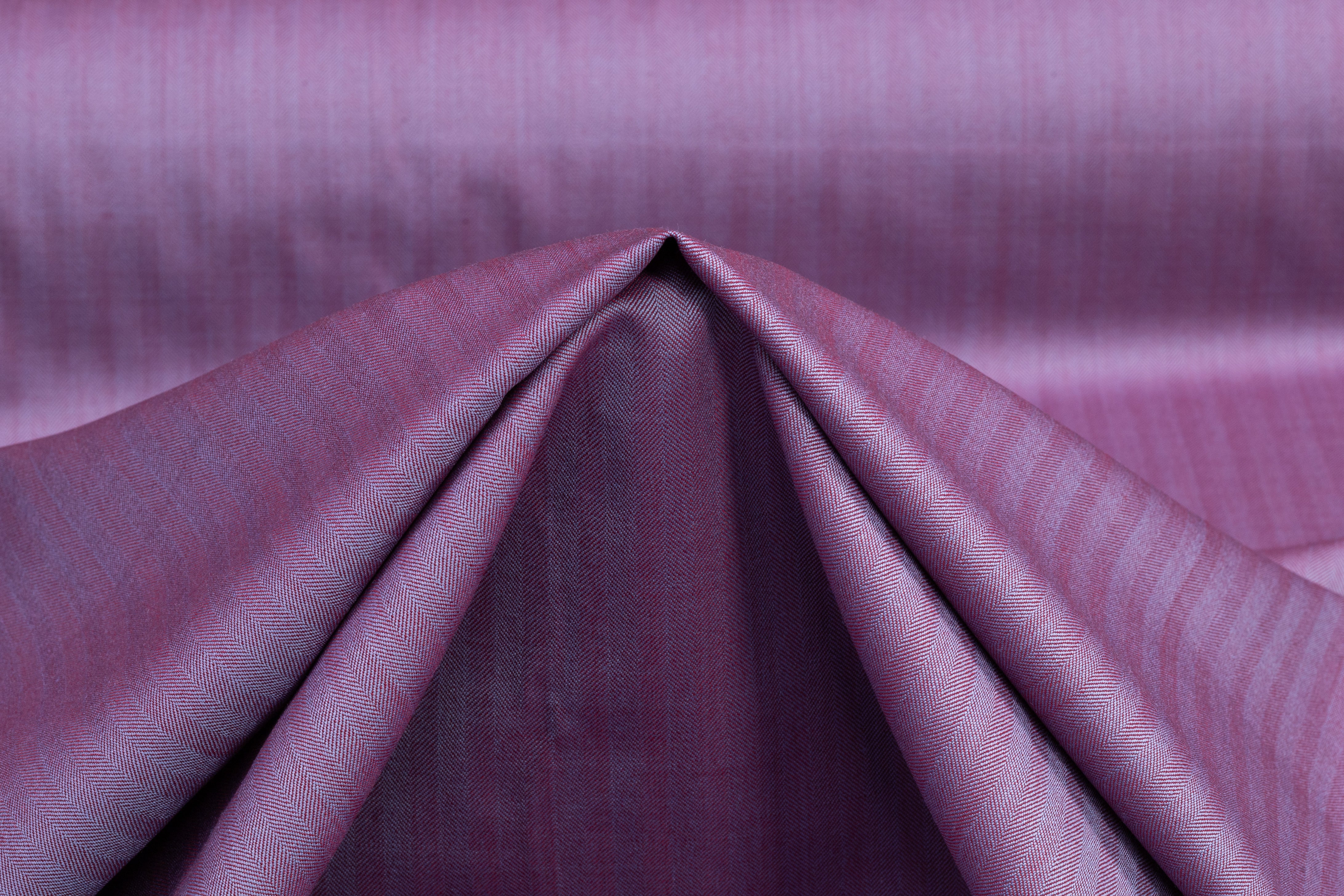 Iridescent Italian Summer Tasmania Super 130s Wool Suiting - Purple / Rose