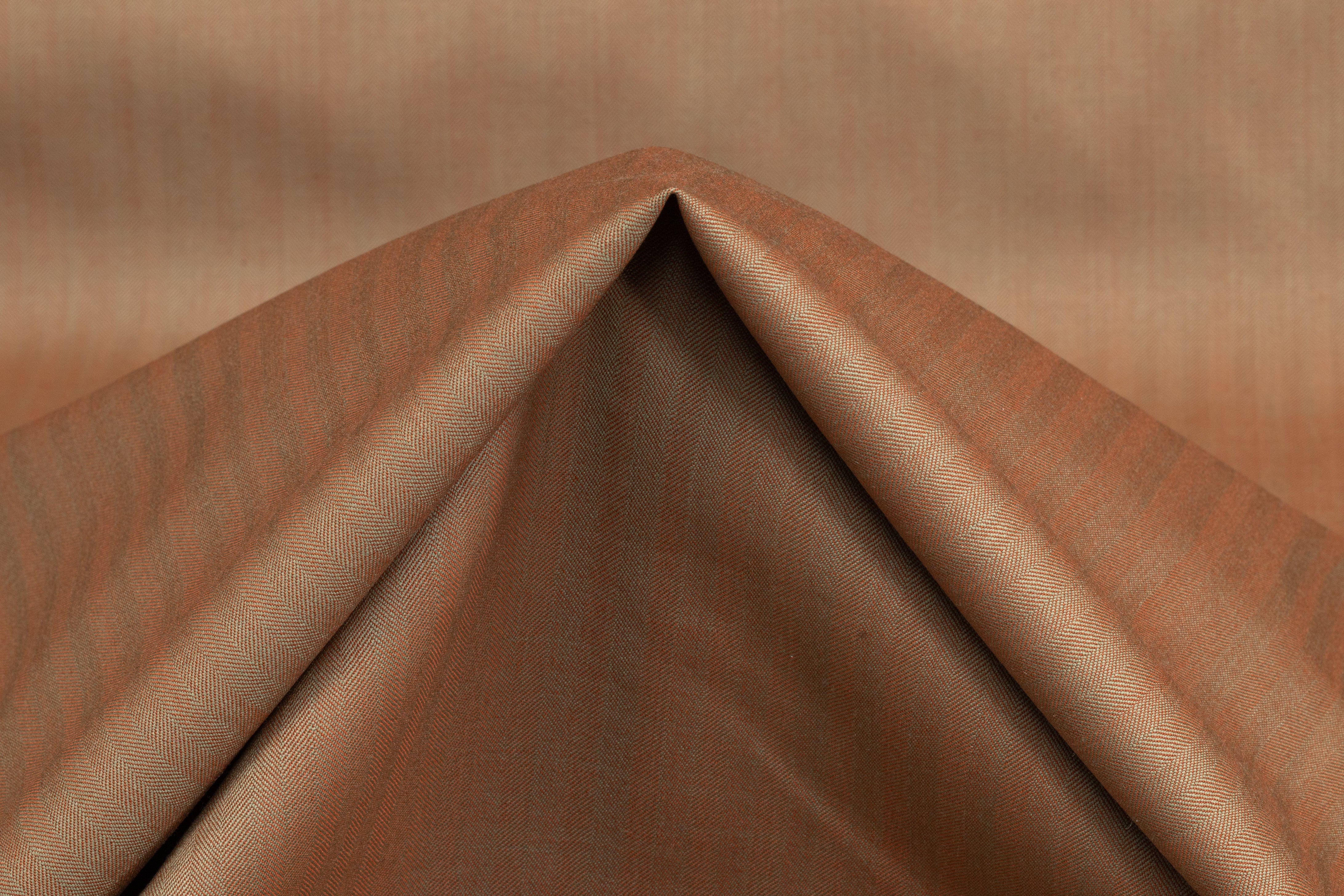 Iridescent Italian Summer Tasmania Super 130s Wool Suiting - Rust / Khaki