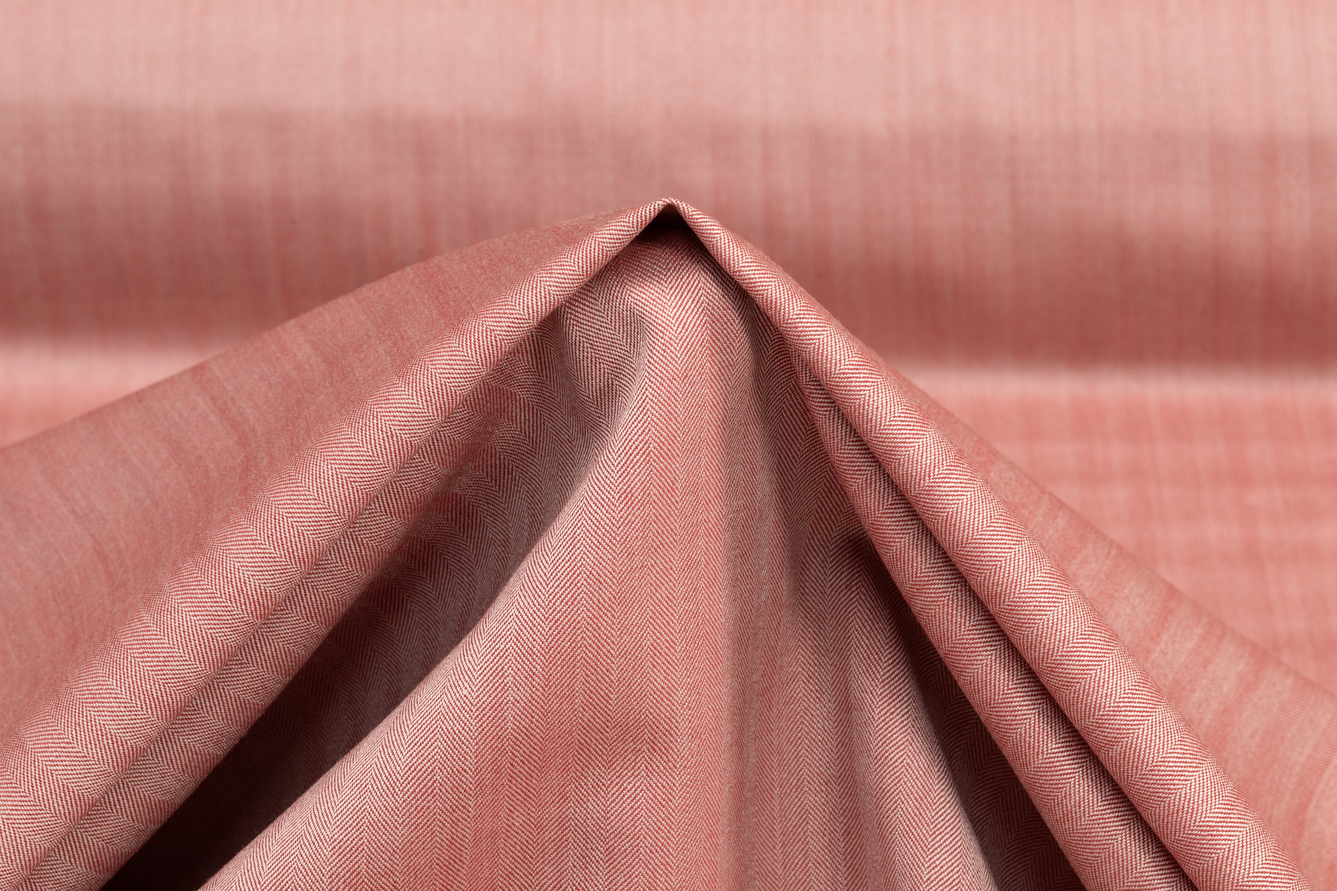 Iridescent Italian Summer Tasmania Super 130s Wool Suiting - Blush / Rose